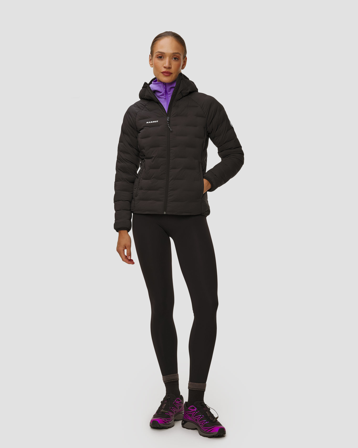 Pánská zateplená bunda Mammut Sender IN Hooded Jacket Women v černé barvě