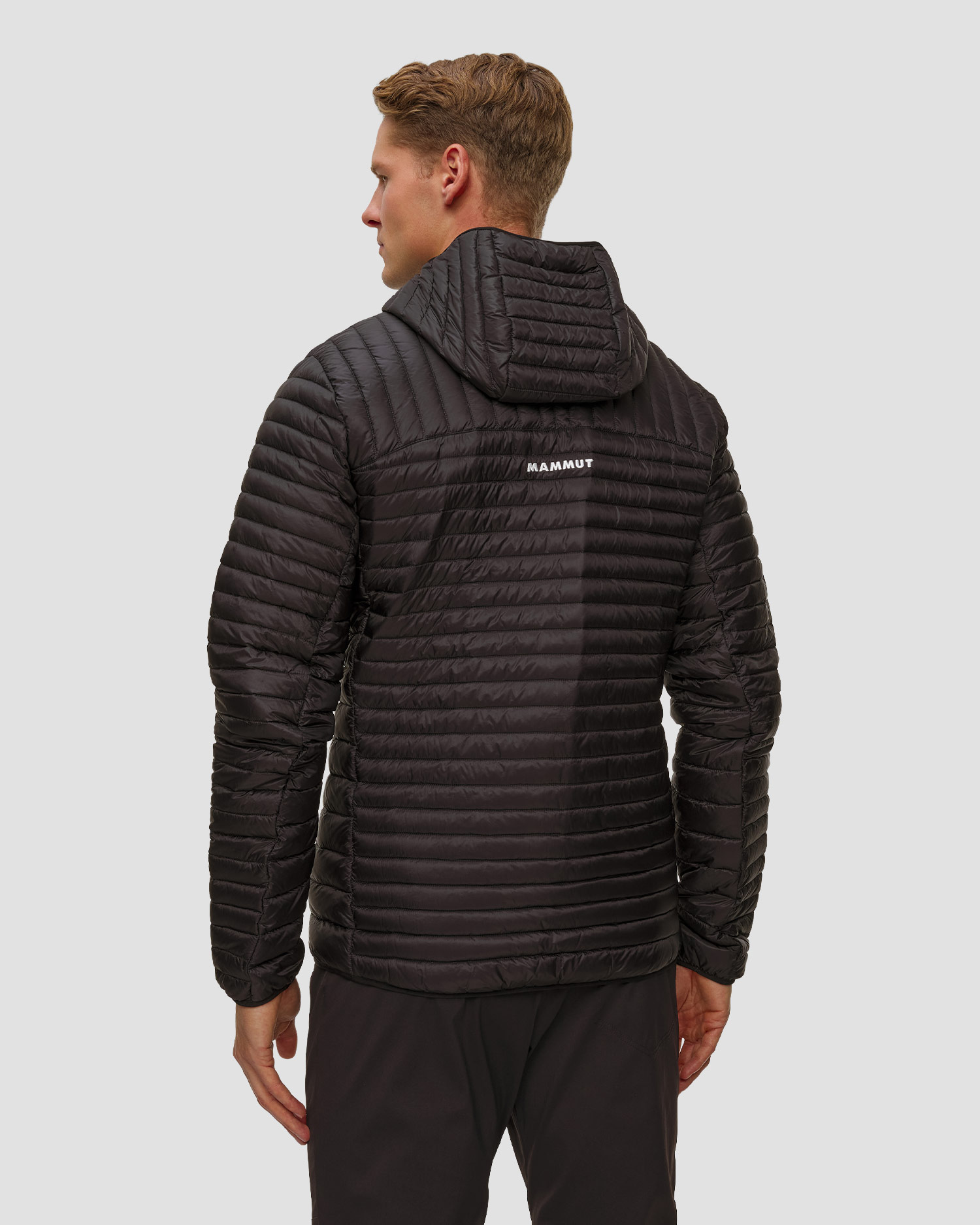 Mammut Broad Peak Light IN Hooded Jacket Men black