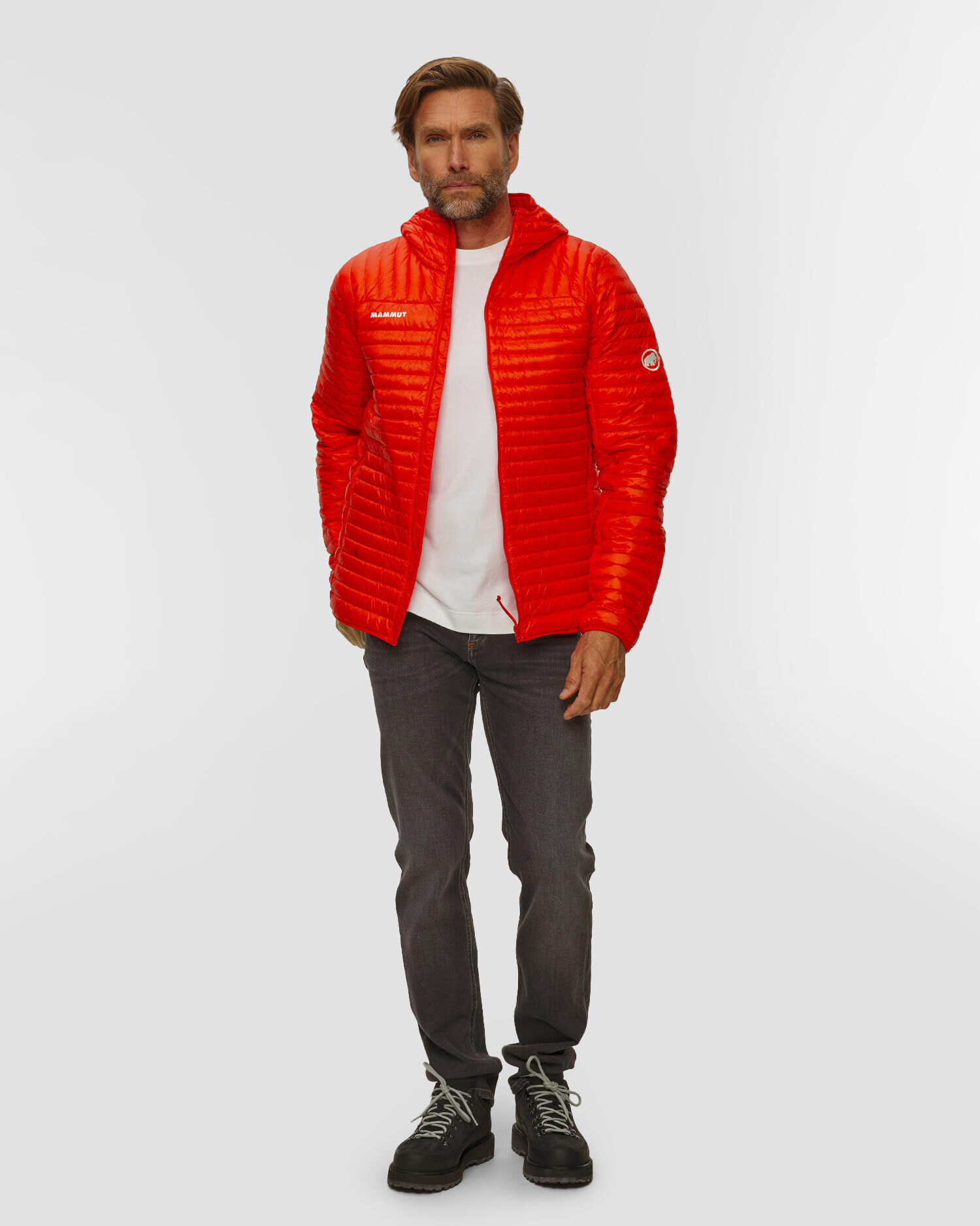 Doudoune rouge pour hommes Mammut Broad Peak Light IN Hooded Jacket Men