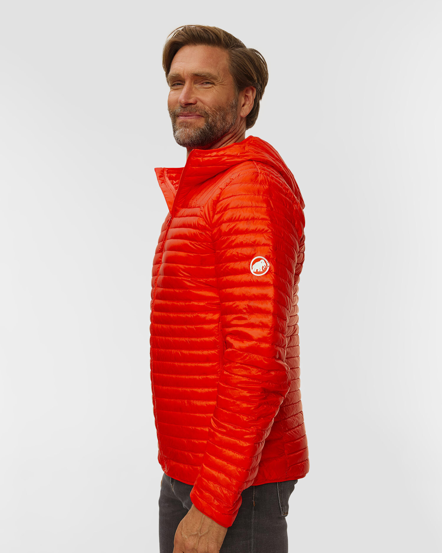 Doudoune rouge pour hommes Mammut Broad Peak Light IN Hooded Jacket Men