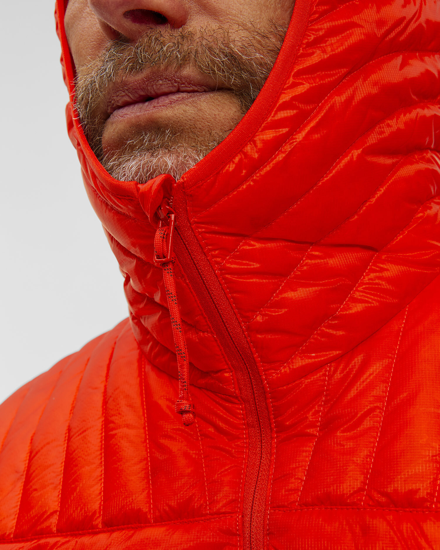 Doudoune rouge pour hommes Mammut Broad Peak Light IN Hooded Jacket Men