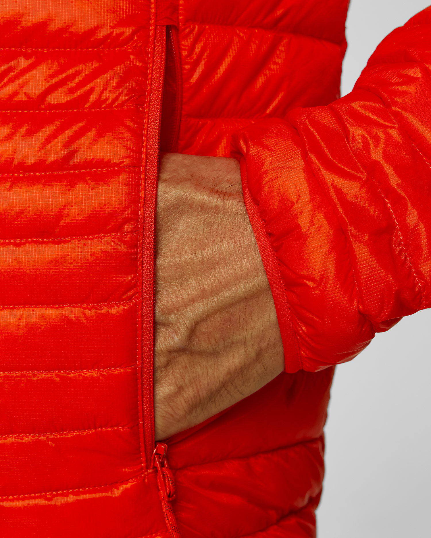 Doudoune rouge pour hommes Mammut Broad Peak Light IN Hooded Jacket Men
