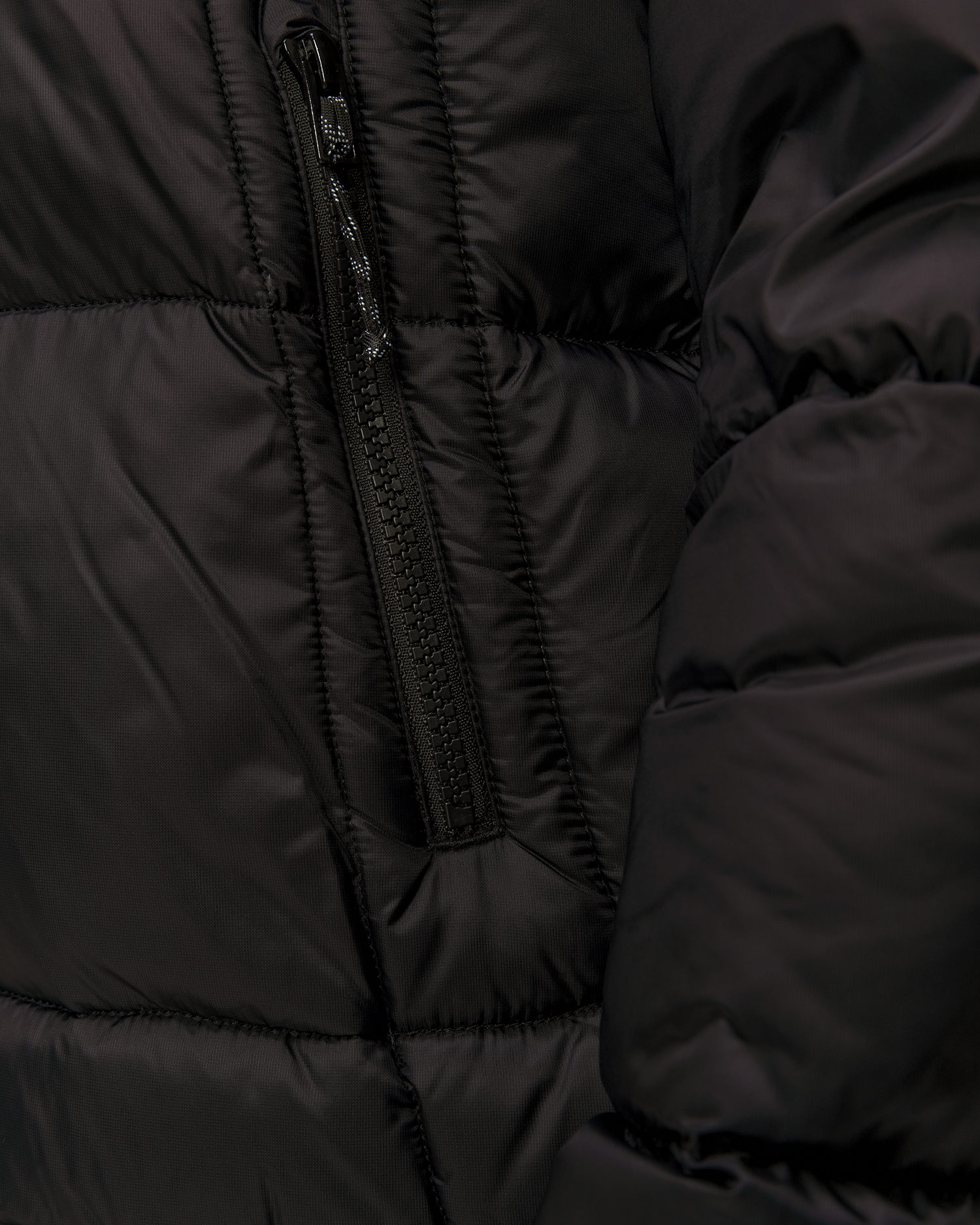 Dámská péřová bunda Mammut Glacier Glow IN Hooded Jacket Women v černé barvě