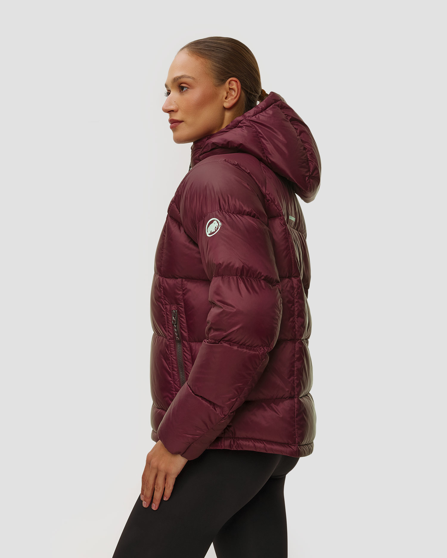 Dámská péřová bunda Mammut Glacier Glow IN Hooded Jacket Women v bordó barevném odstínu