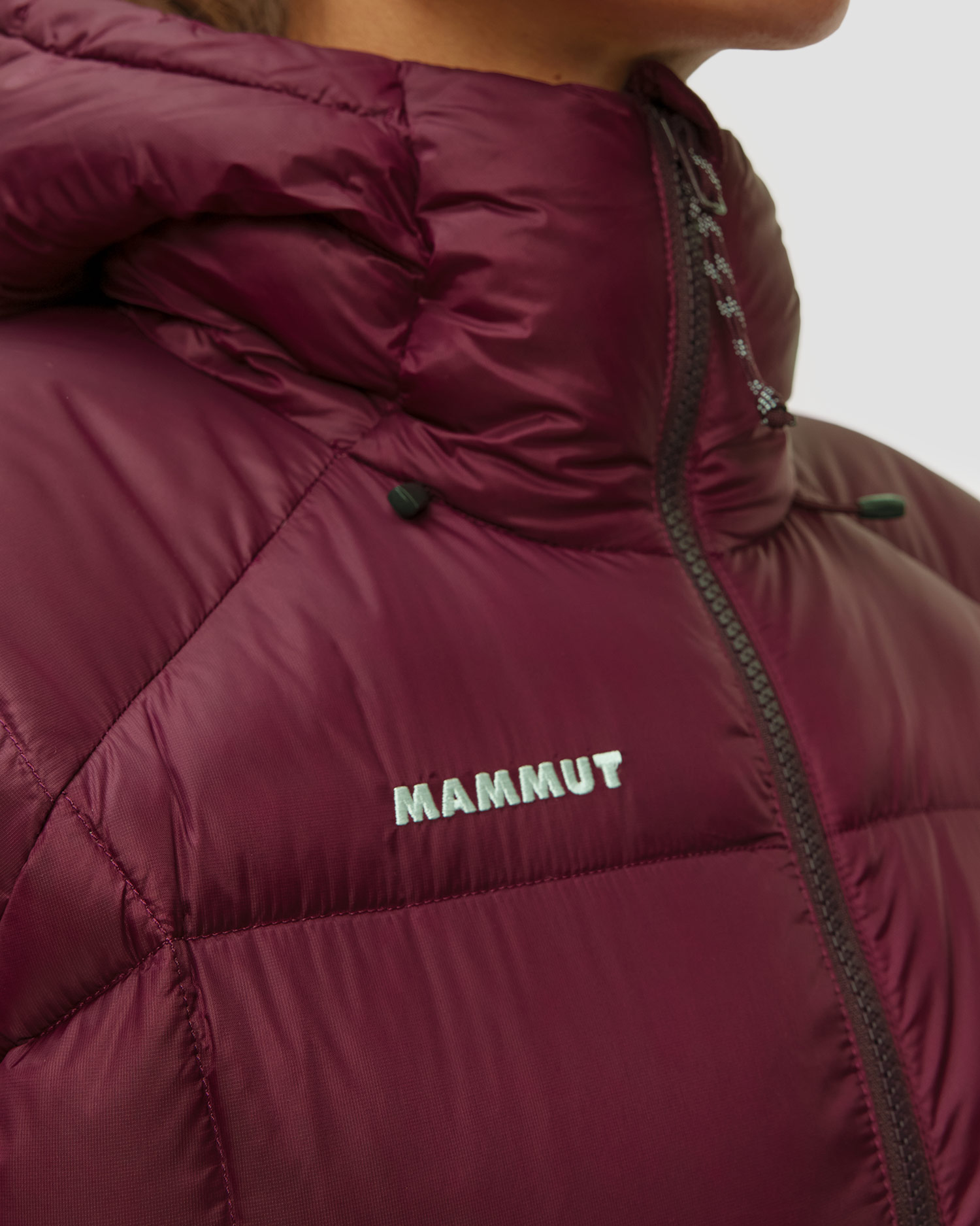 Dámská péřová bunda Mammut Glacier Glow IN Hooded Jacket Women v bordó barevném odstínu
