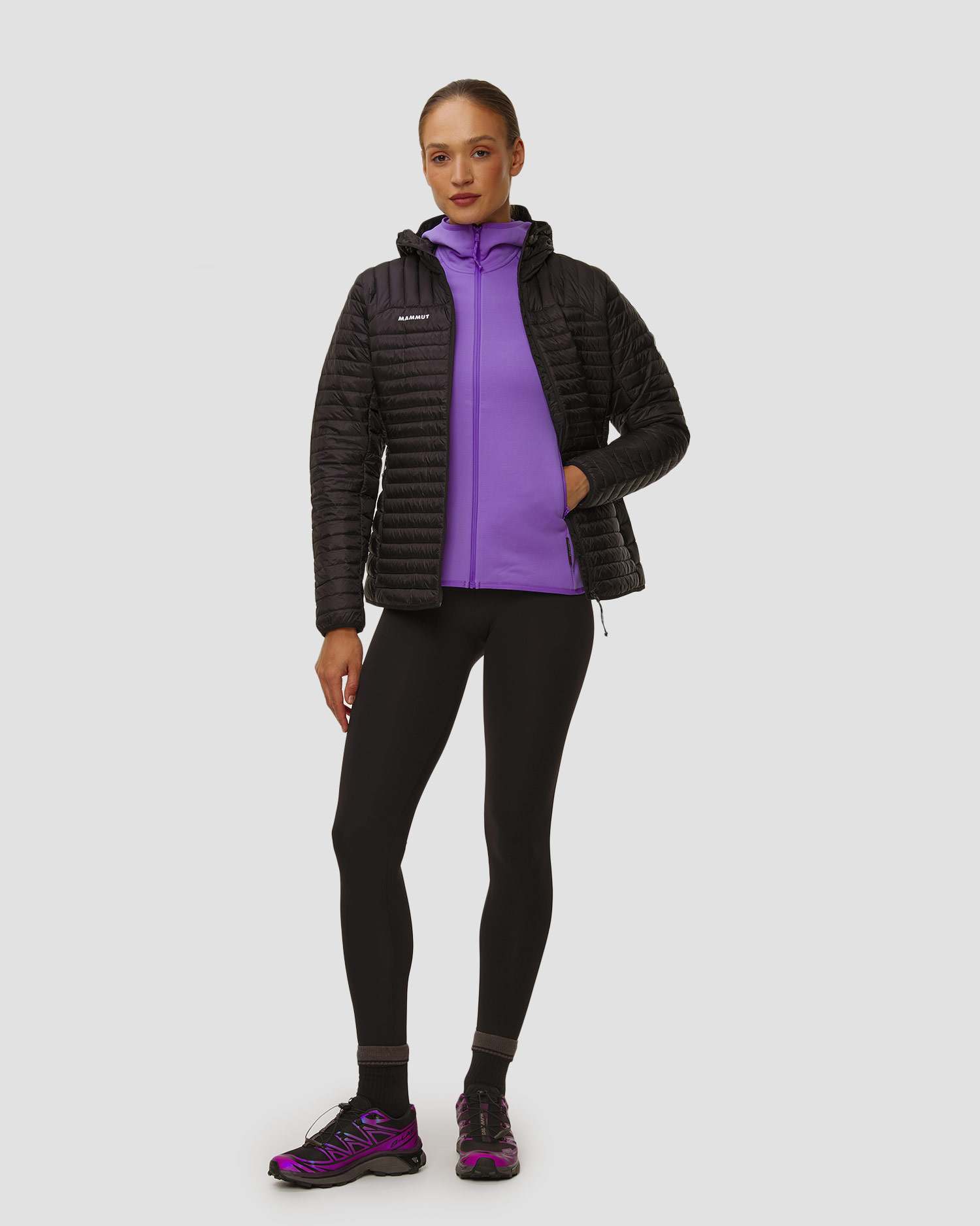 Dámská péřová bunda Mammut Broad Peak Light IN Hooded Jacket Women v černé barvě