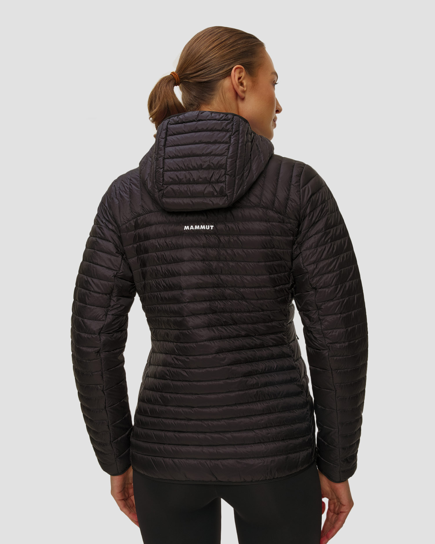Dámská péřová bunda Mammut Broad Peak Light IN Hooded Jacket Women v černé barvě