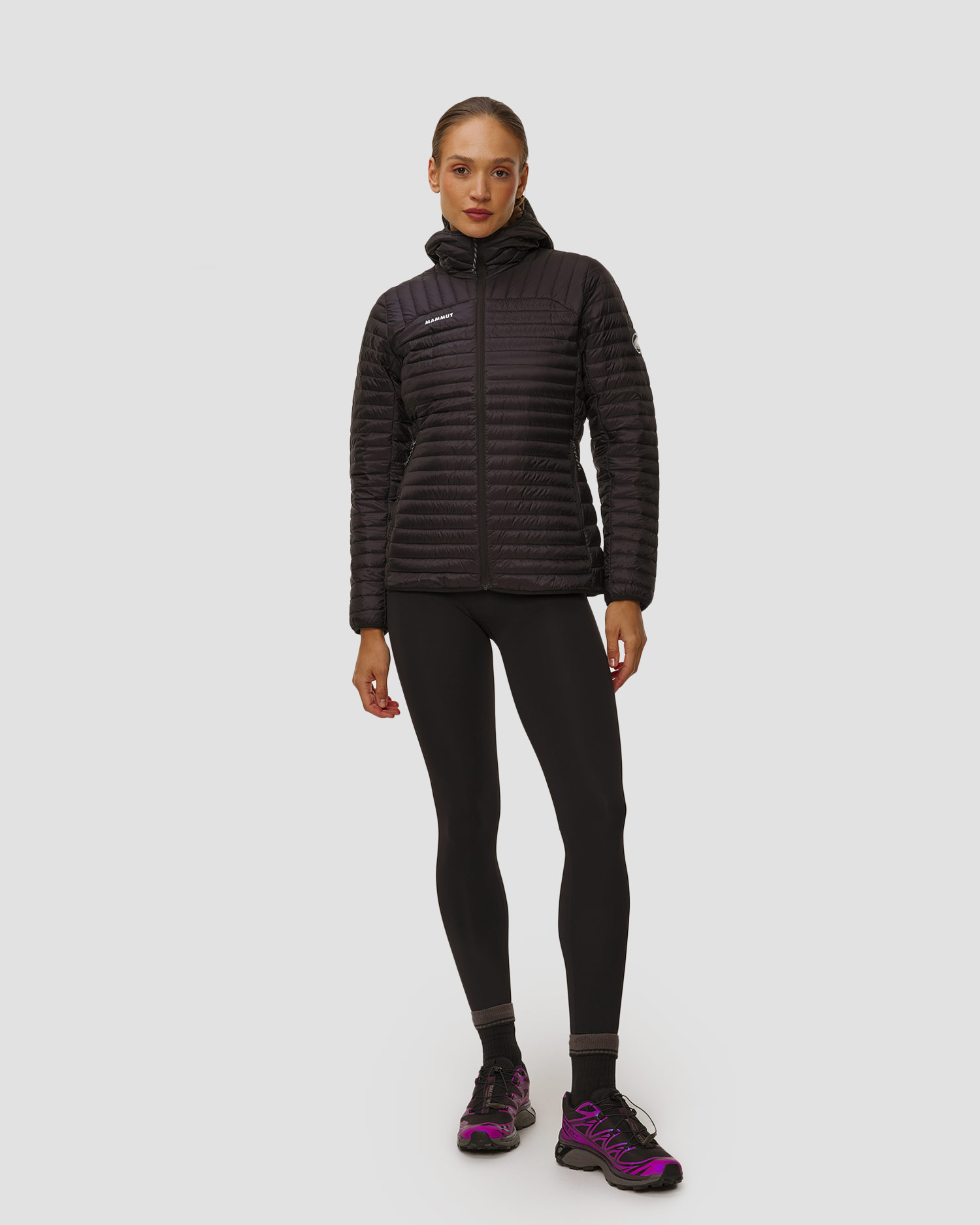 Dámská péřová bunda Mammut Broad Peak Light IN Hooded Jacket Women v černé barvě