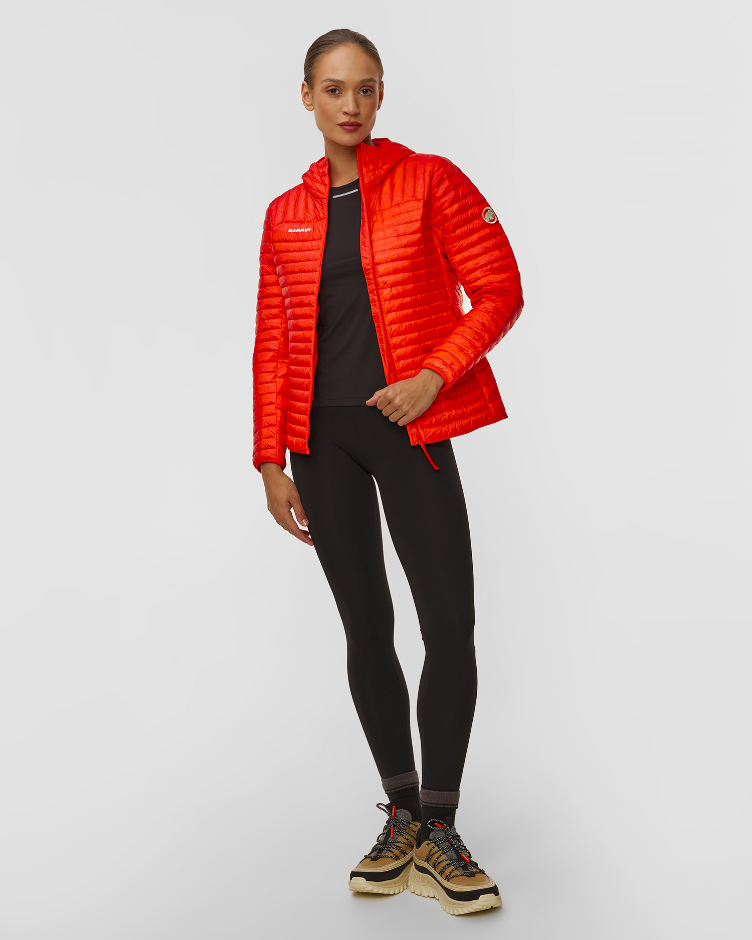 Péřová dámská bunda Mammut Broad Peak Light IN Hooded Jacket Women v červené barvě