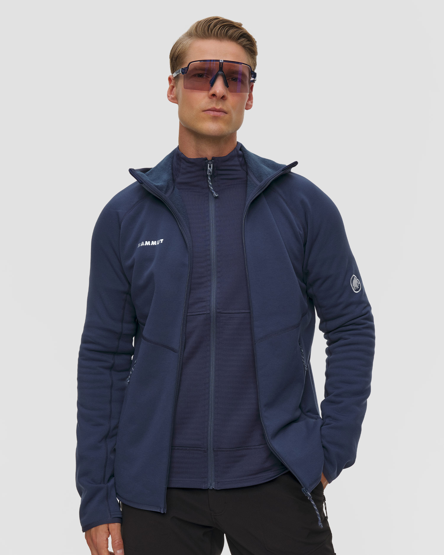 Hanorac pentru bărbați Mammut Aconcagua Hooded Jacket Men, Culoare/Model: Granatowy