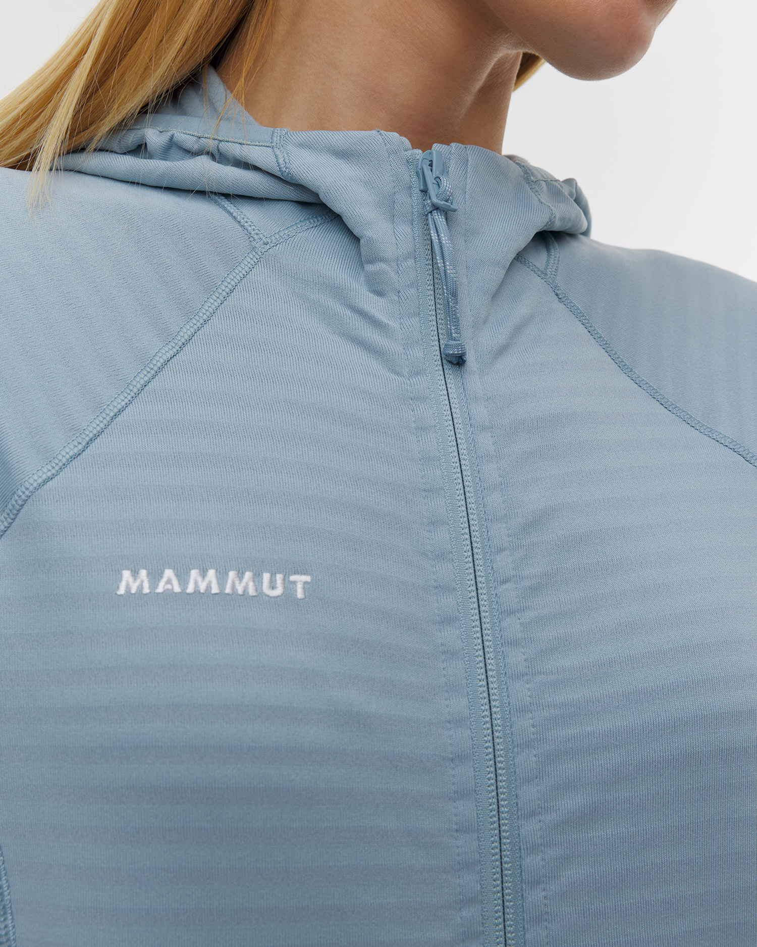 Women's Mammut Taiss ML Hooded Jacket light blue