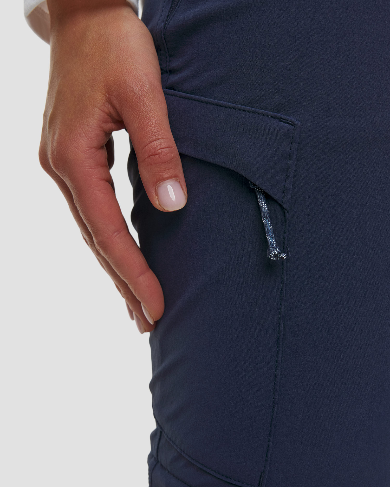 Pantalon de trekking bleu marine 2 en 1 pour femmes Mammut Runbold IV Zip Off Pants