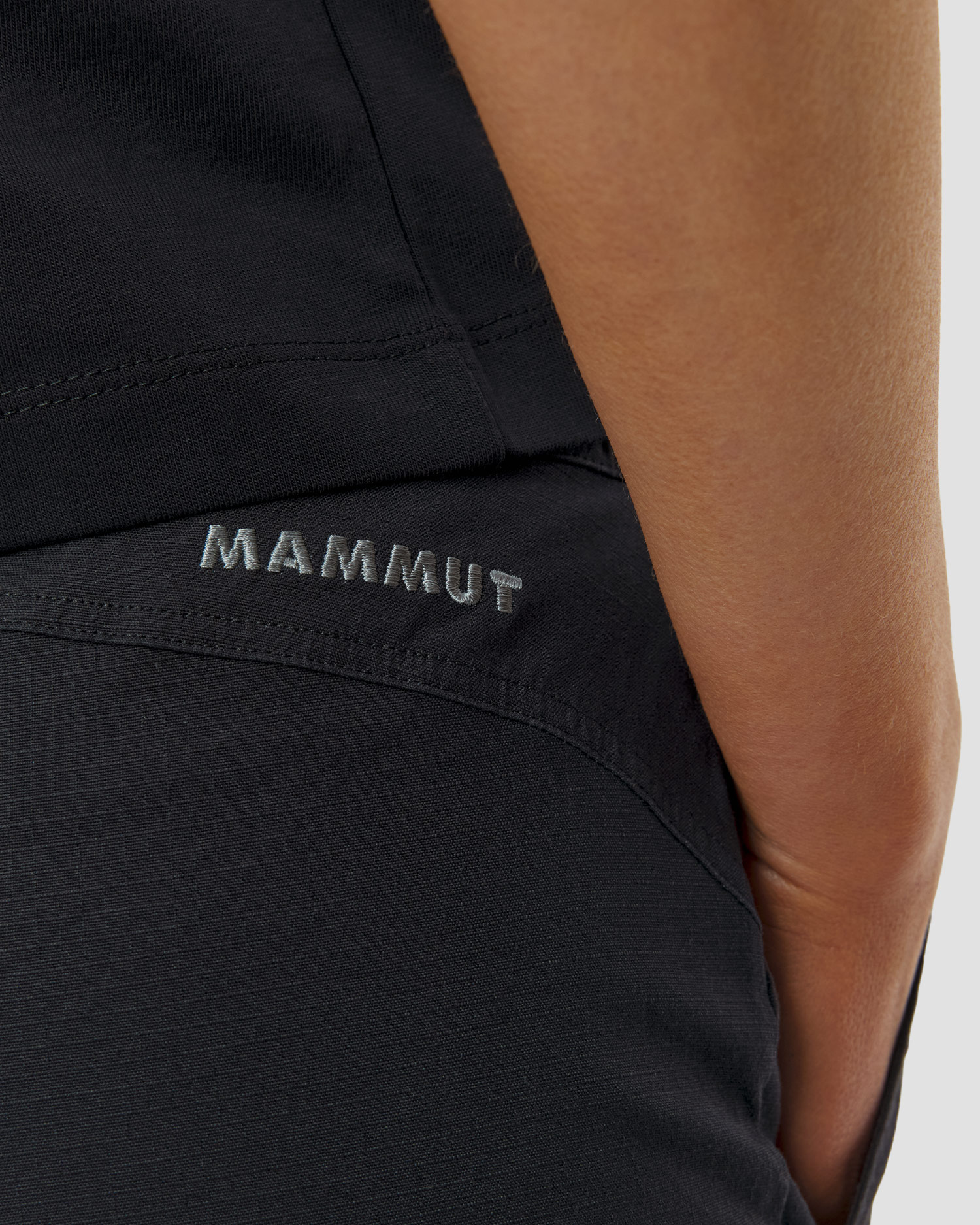 Șorturi pentru femei Mammut Tamaro Shorts negre
