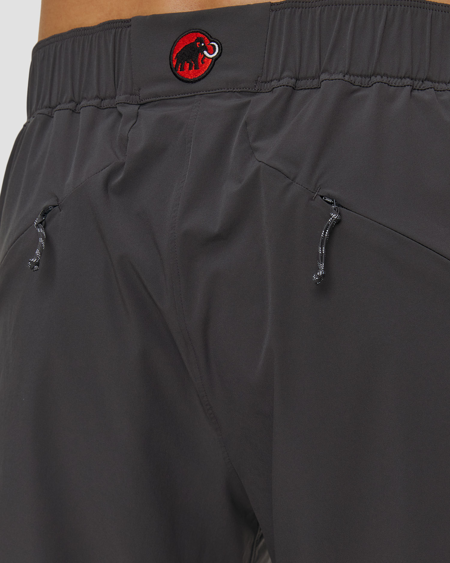 Short de trekking gris pour hommes Mammut Hiking Patrol x Mammut Light Shorts