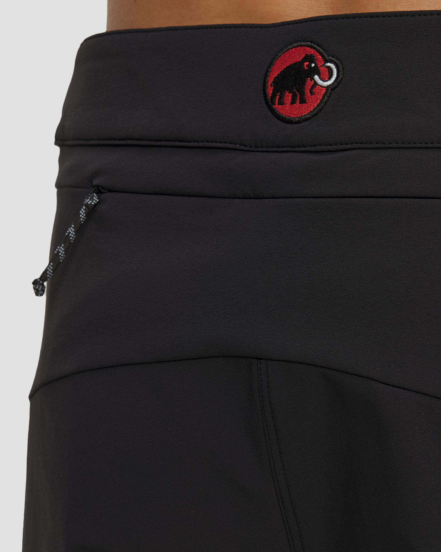 Pantaloni scurți de trekking pentru bărbați Mammut Hiking Patrol x Mammut SO negri