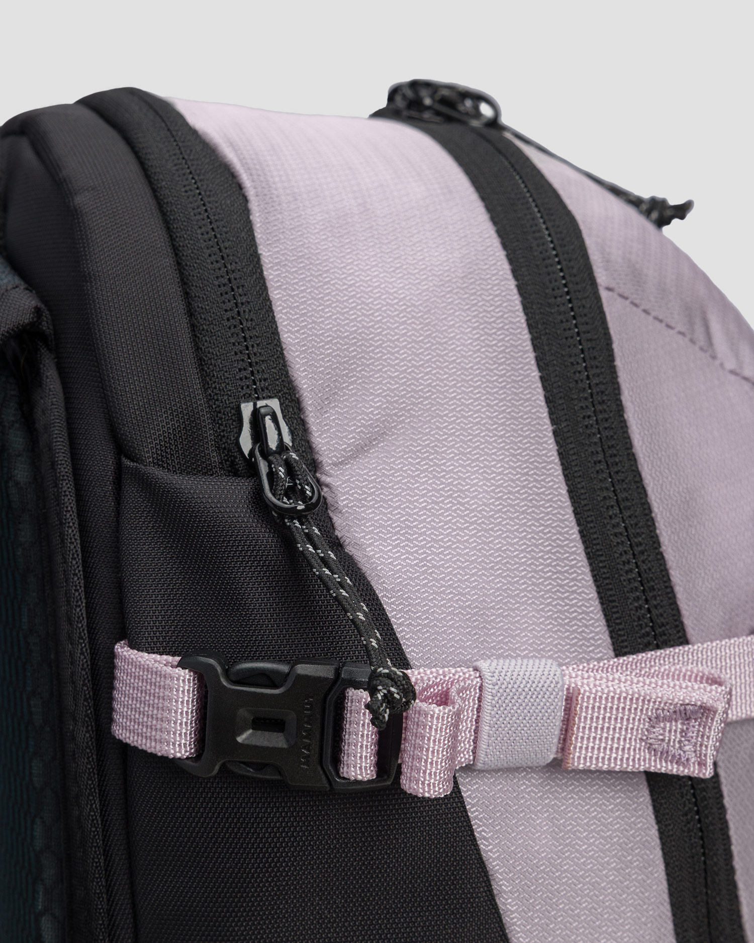 Sac à dos violet et noir pour femmes Mammut Lithium 15