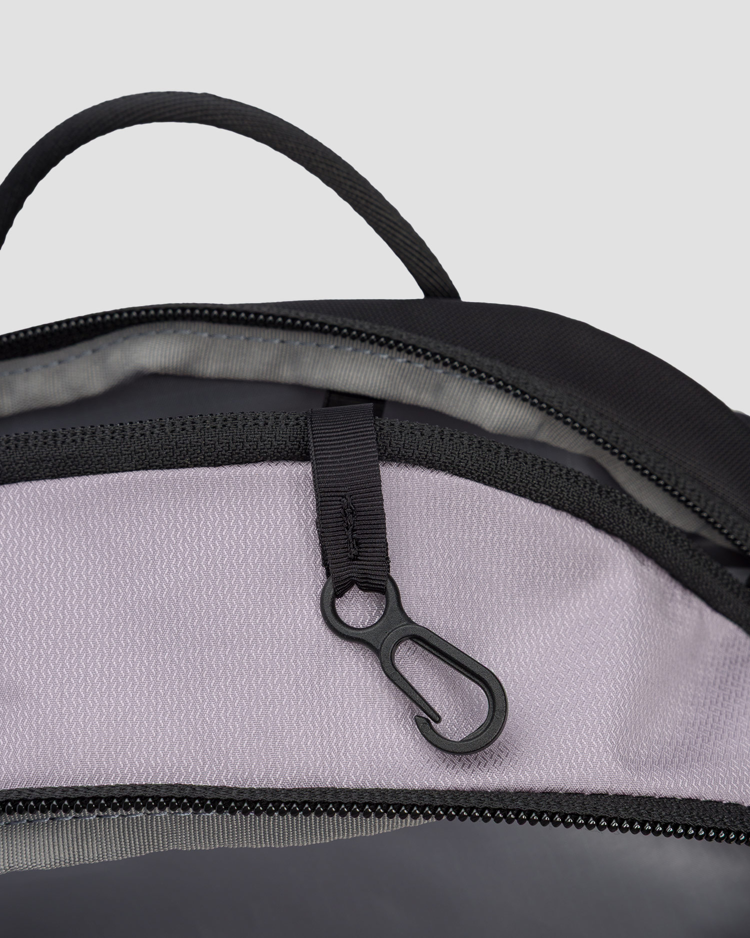 Sac à dos violet et noir pour femmes Mammut Lithium 15