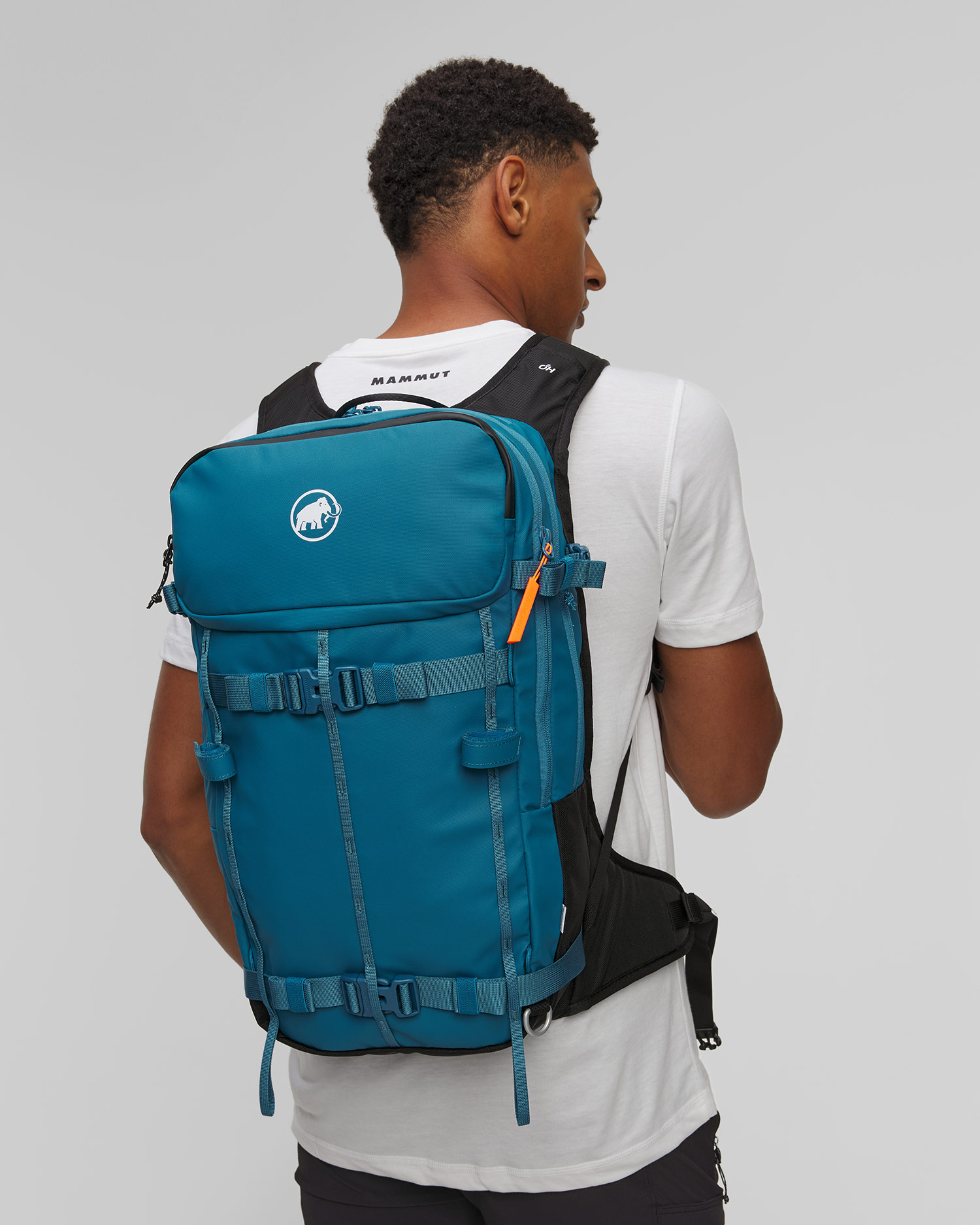 Skialpinistický batoh Mammut Nirvana 22