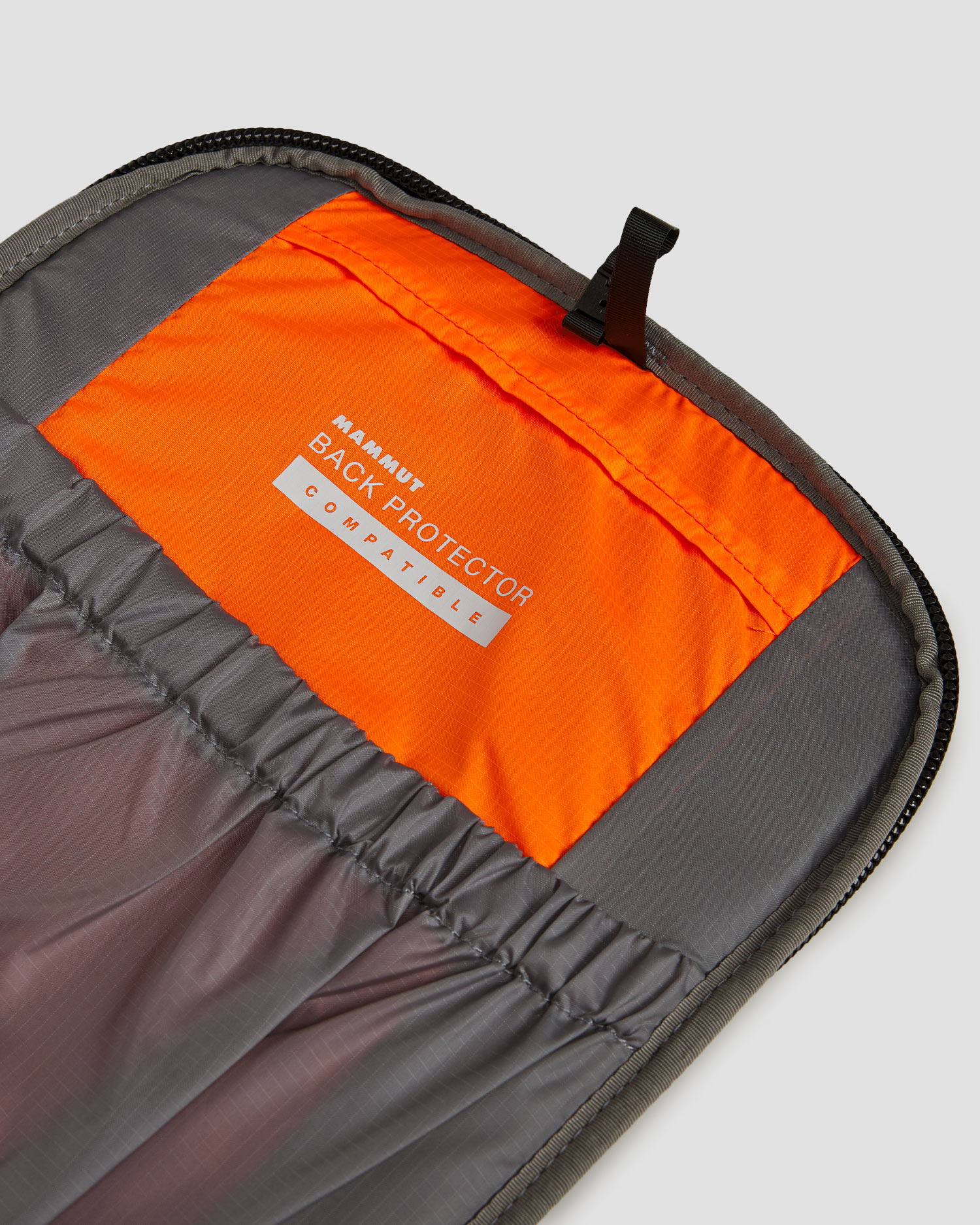 Sac à dos de skitouring vert Mammut Nirvana 28