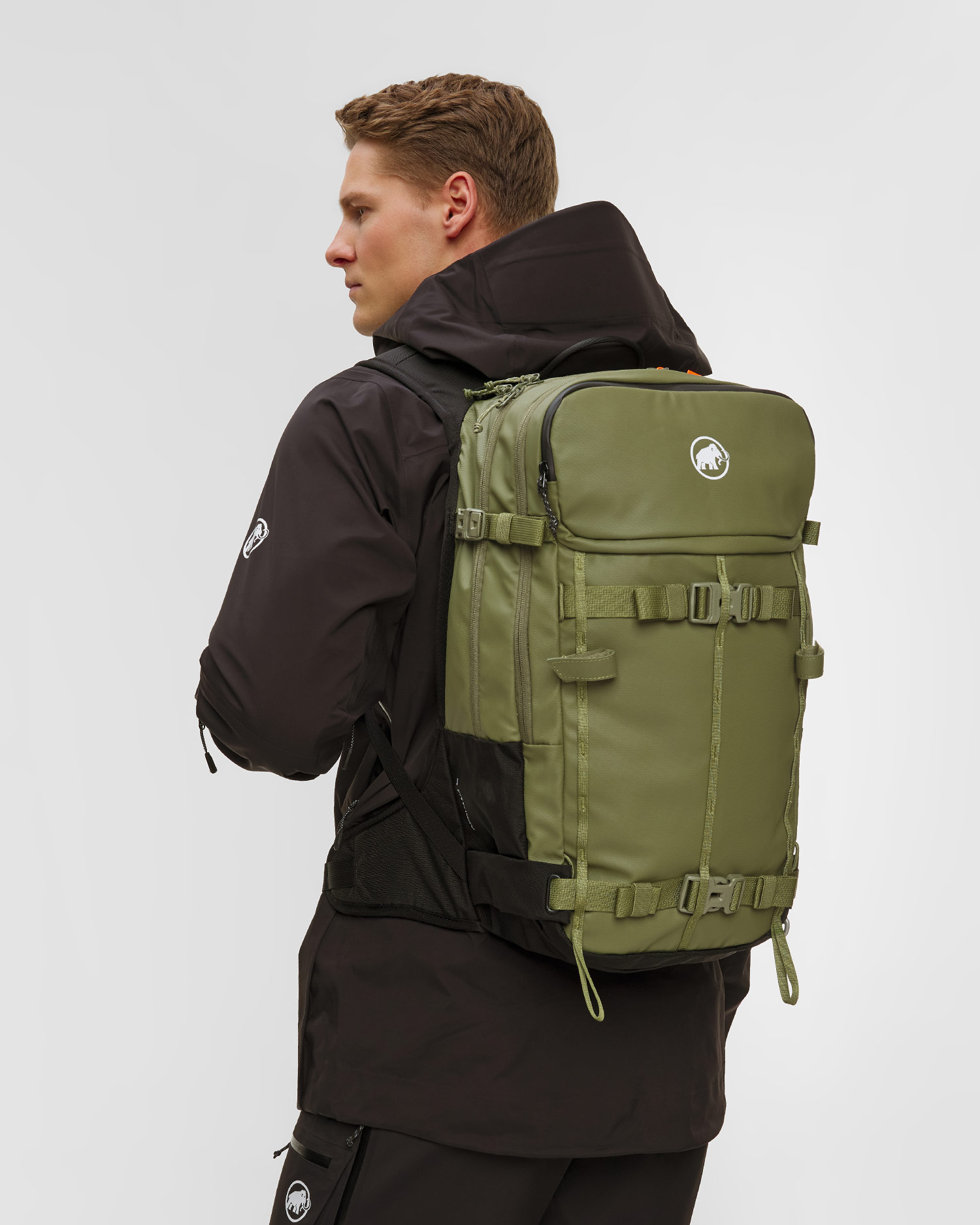 Skitouring backpack Mammut Nirvana 28 green