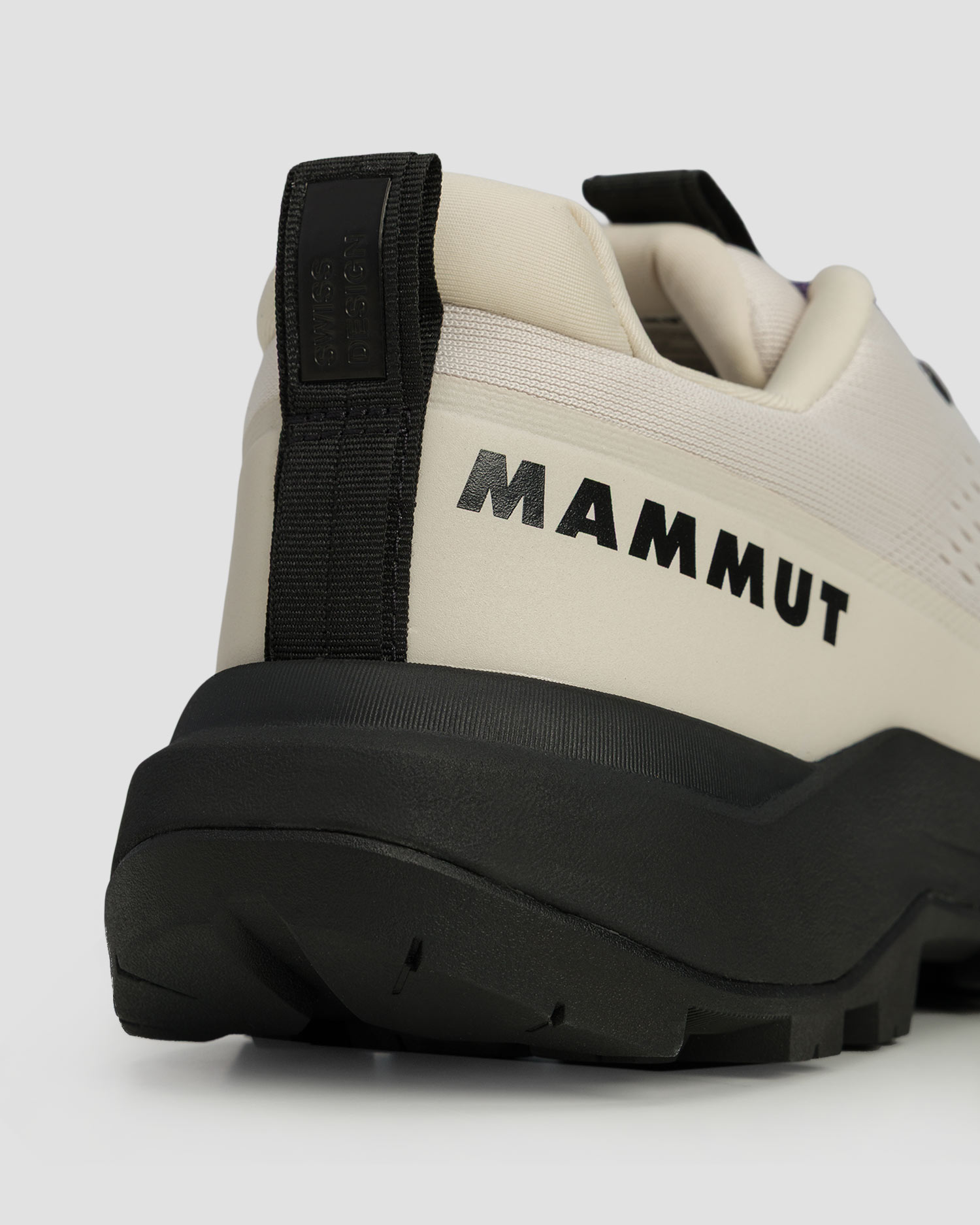 Chaussures de trekking basses beiges pour femmes Mammut Sertig III Low