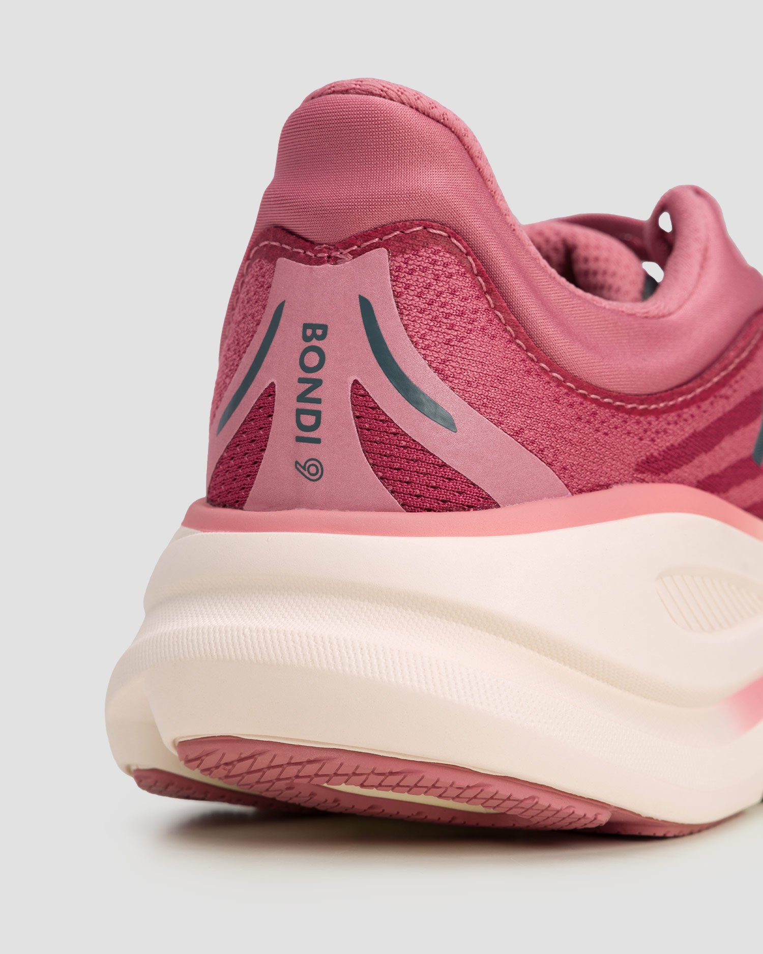 Women's running shoes Hoka Bondi 9