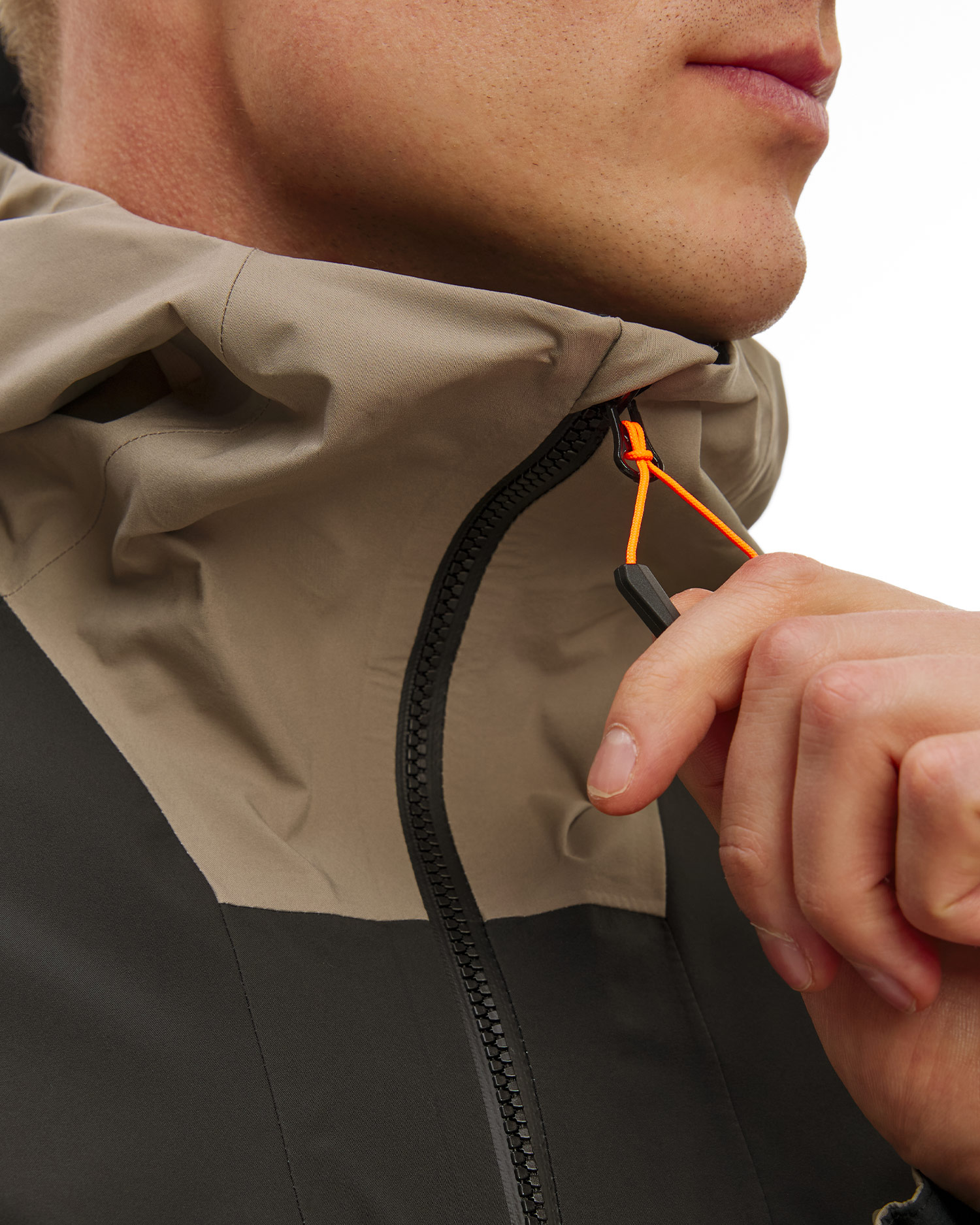 Veste de ski de randonnée noire et beige pour hommes Dynafit Blacklight 3L Jkt M