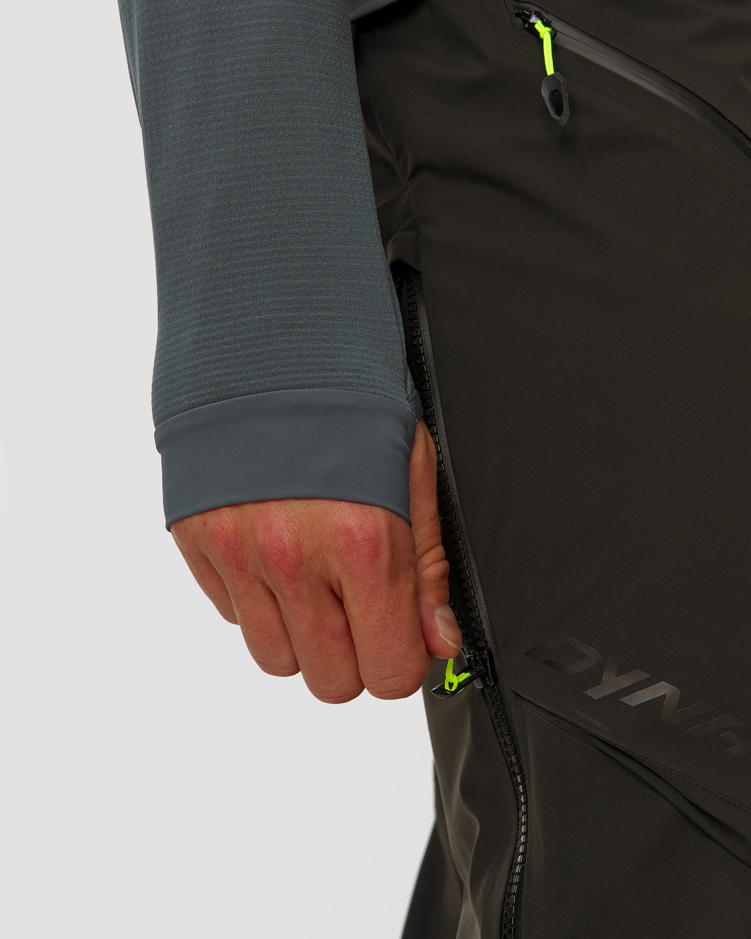 Pantaloni hardshell pentru bărbați Dynafit Blacklight 3L Pant M negri