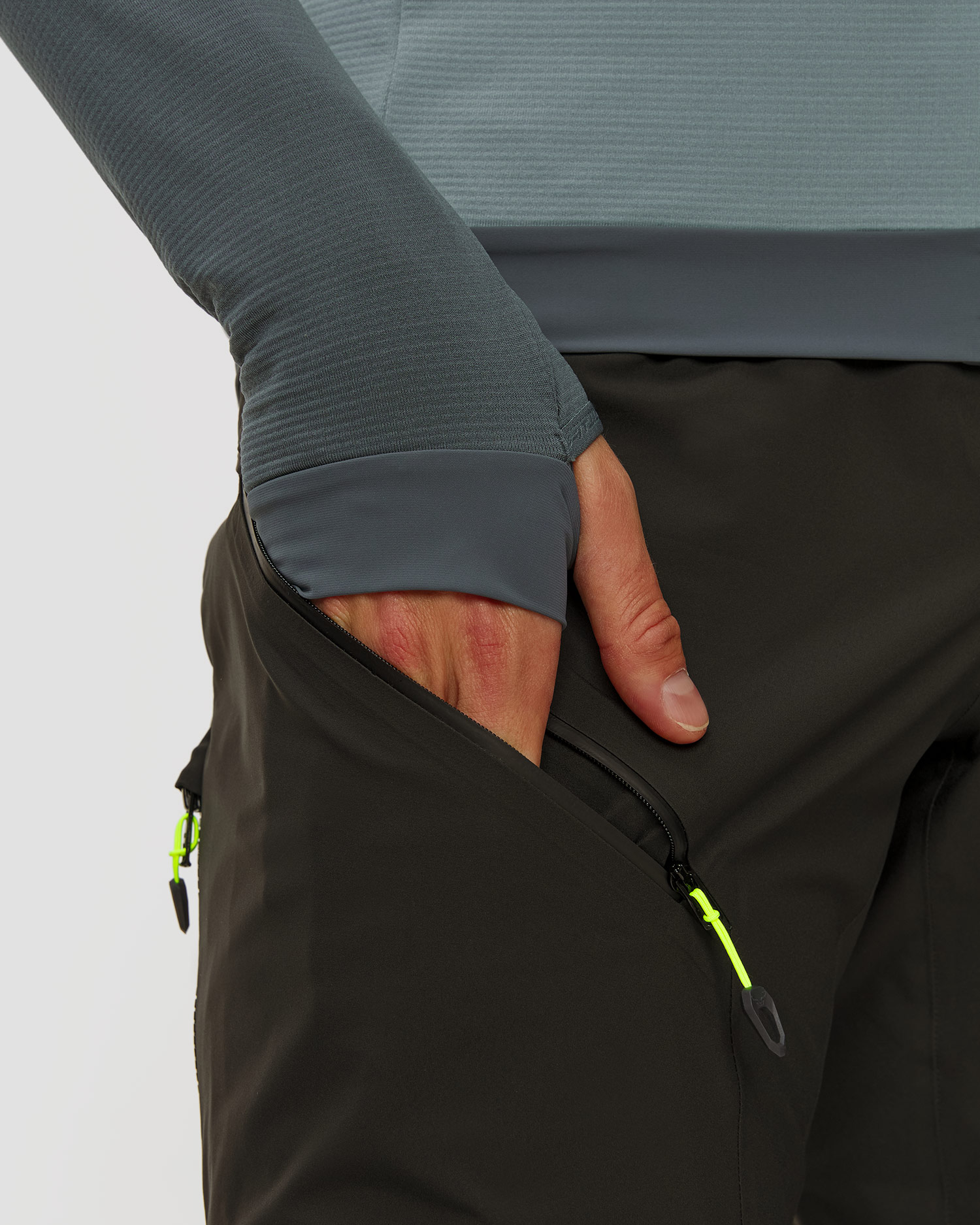 Pantaloni hardshell pentru bărbați Dynafit Blacklight 3L Pant M negri
