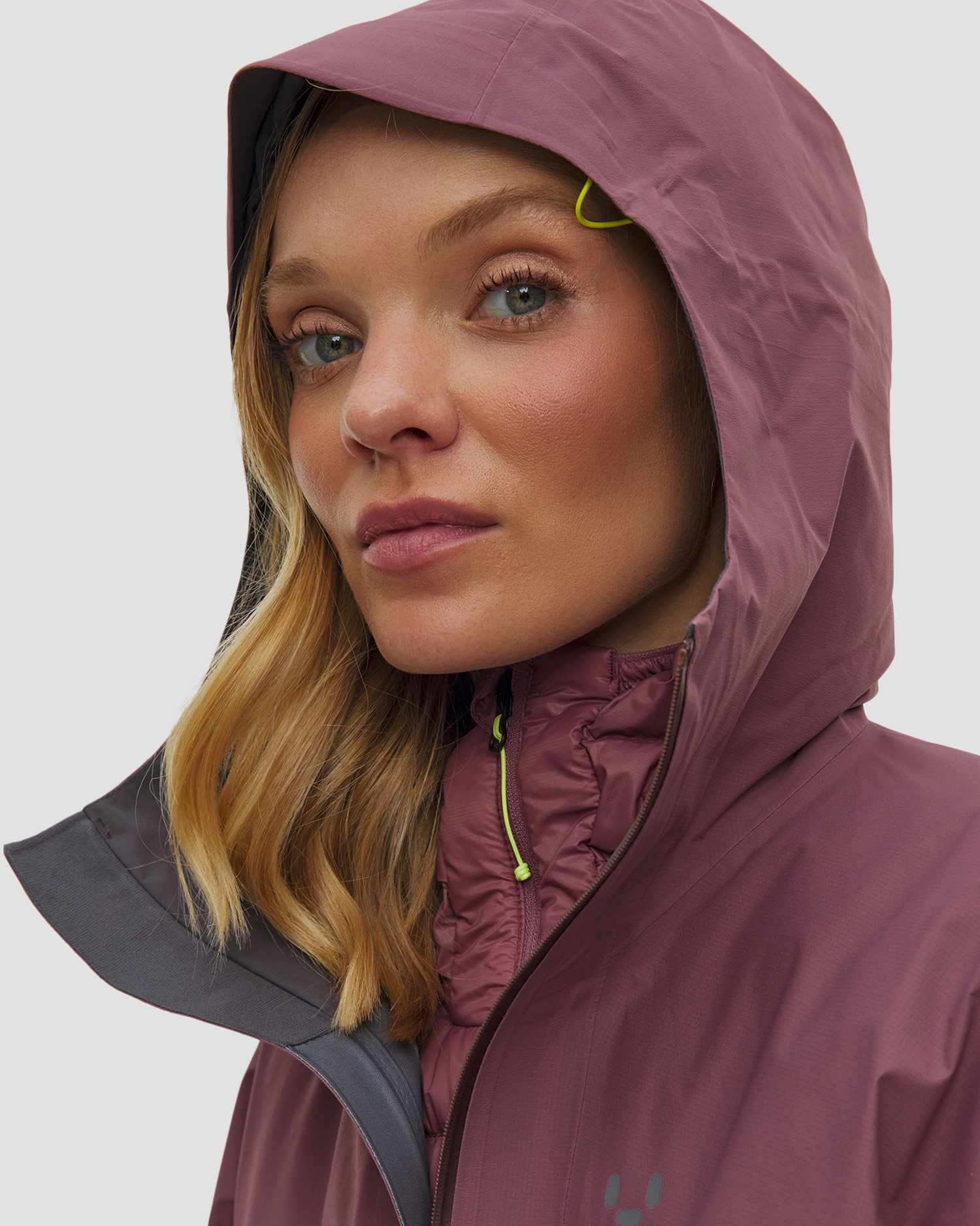 Women's hardshell Haglofs L.I.M Airak Gtx Jacket burgundy
