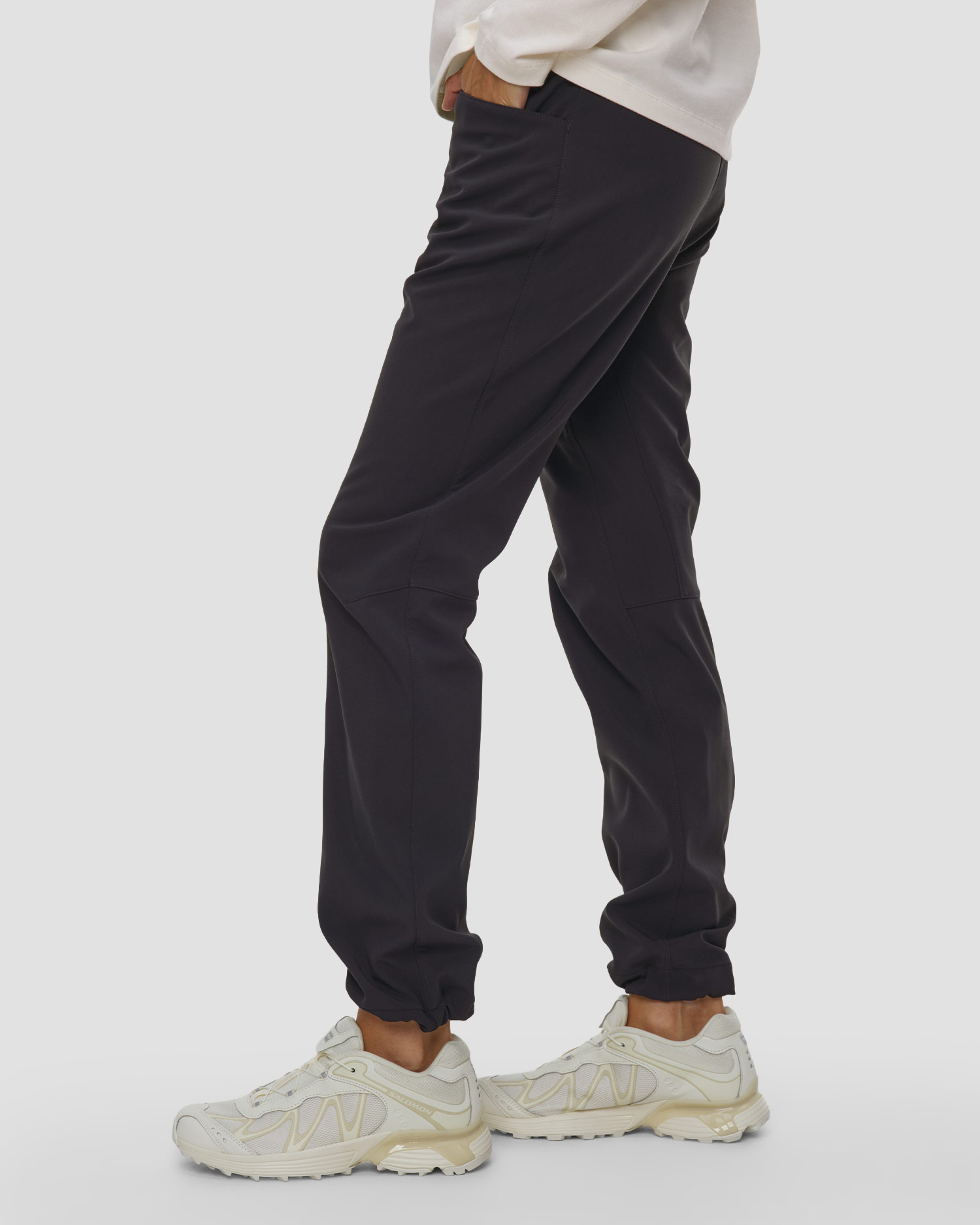 Dámske softshellové nohavice Haglofs Warm Flex Pant čierne