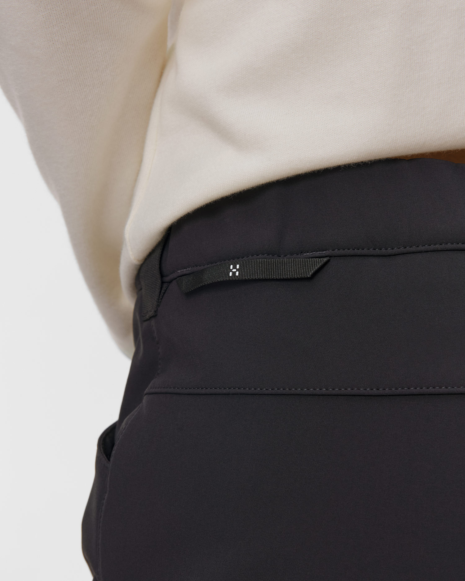 Dámske softshellové nohavice Haglofs Warm Flex Pant čierne