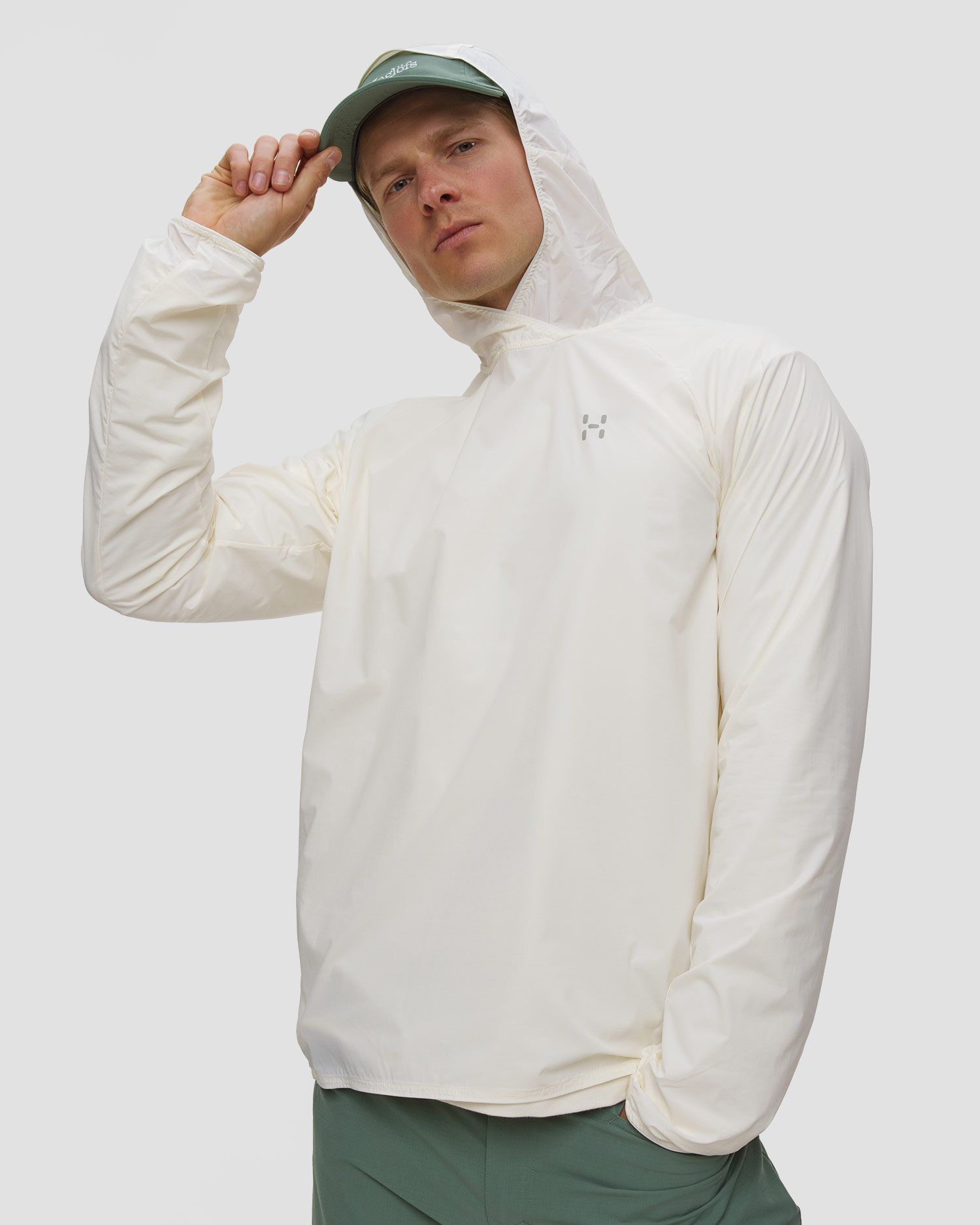 Pánska vetrovka Haglofs L.I.M Sunpack Hoodie biela