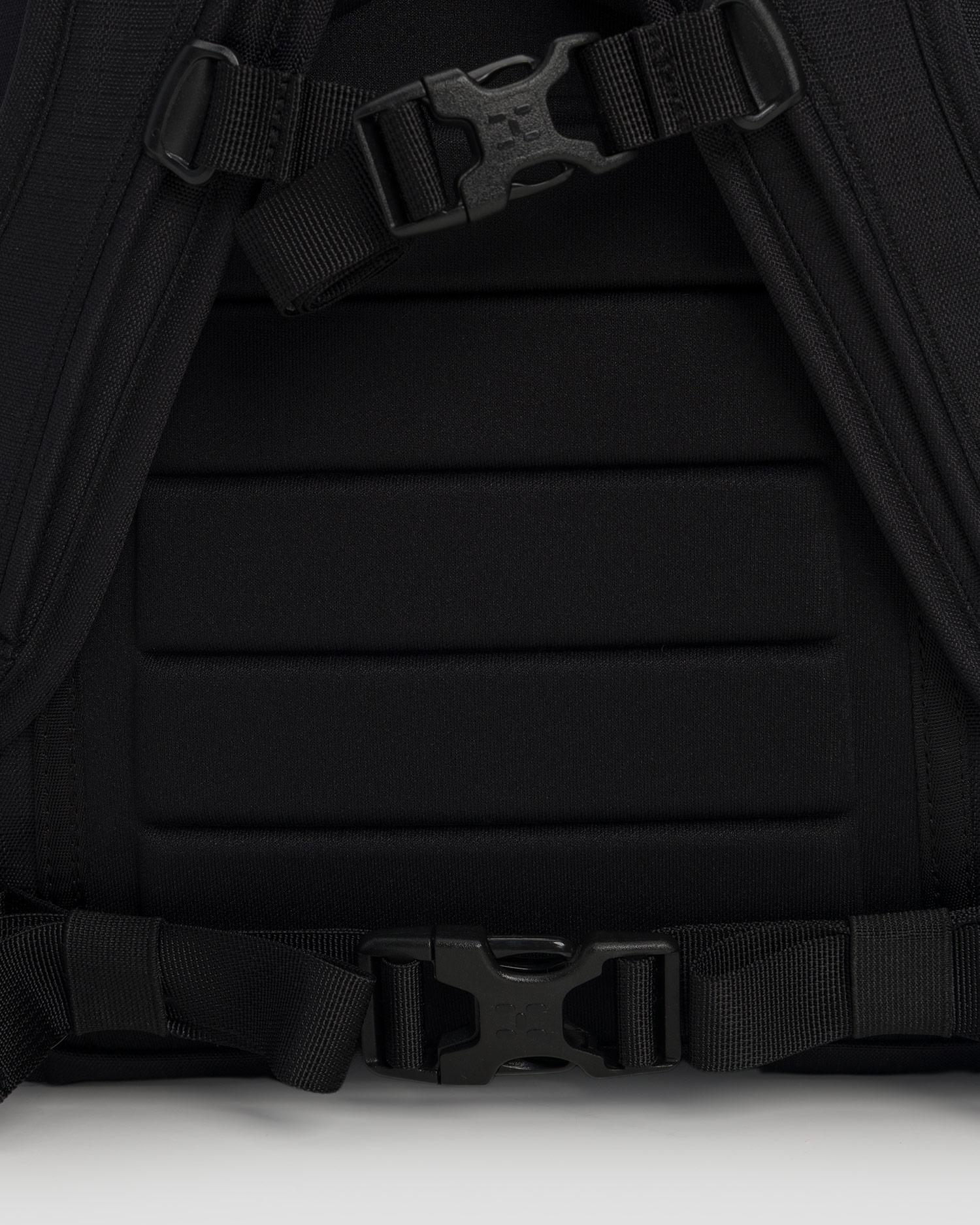 Zaino Haglofs Tight Large 25L nero