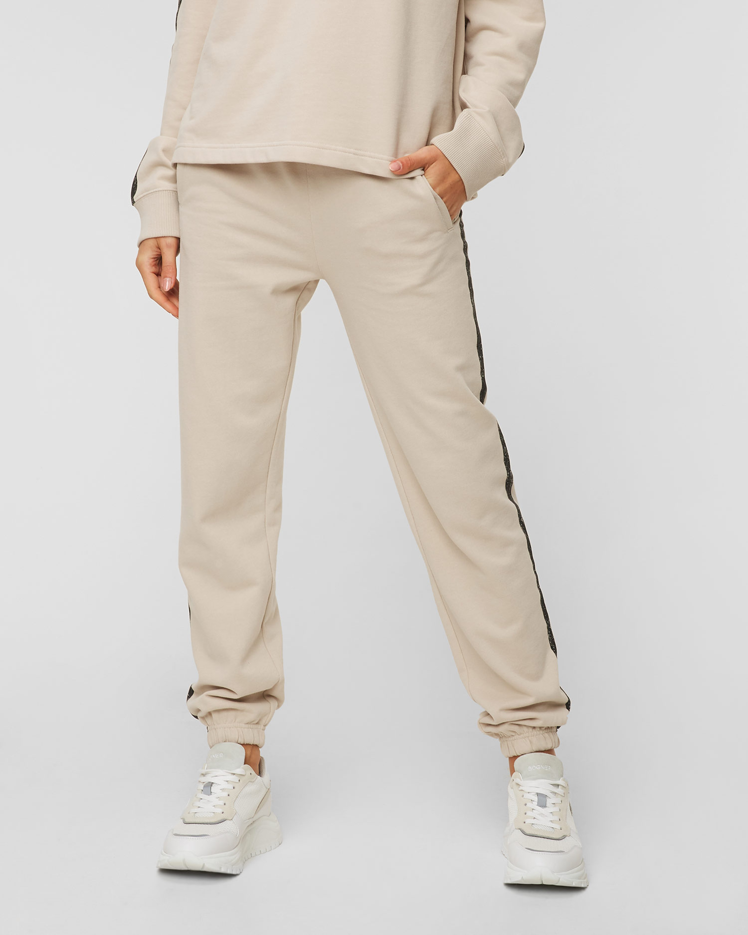 Tepláky Juvia FLEECE TROUSERS PRINTED STRIPE LOOSE FIT