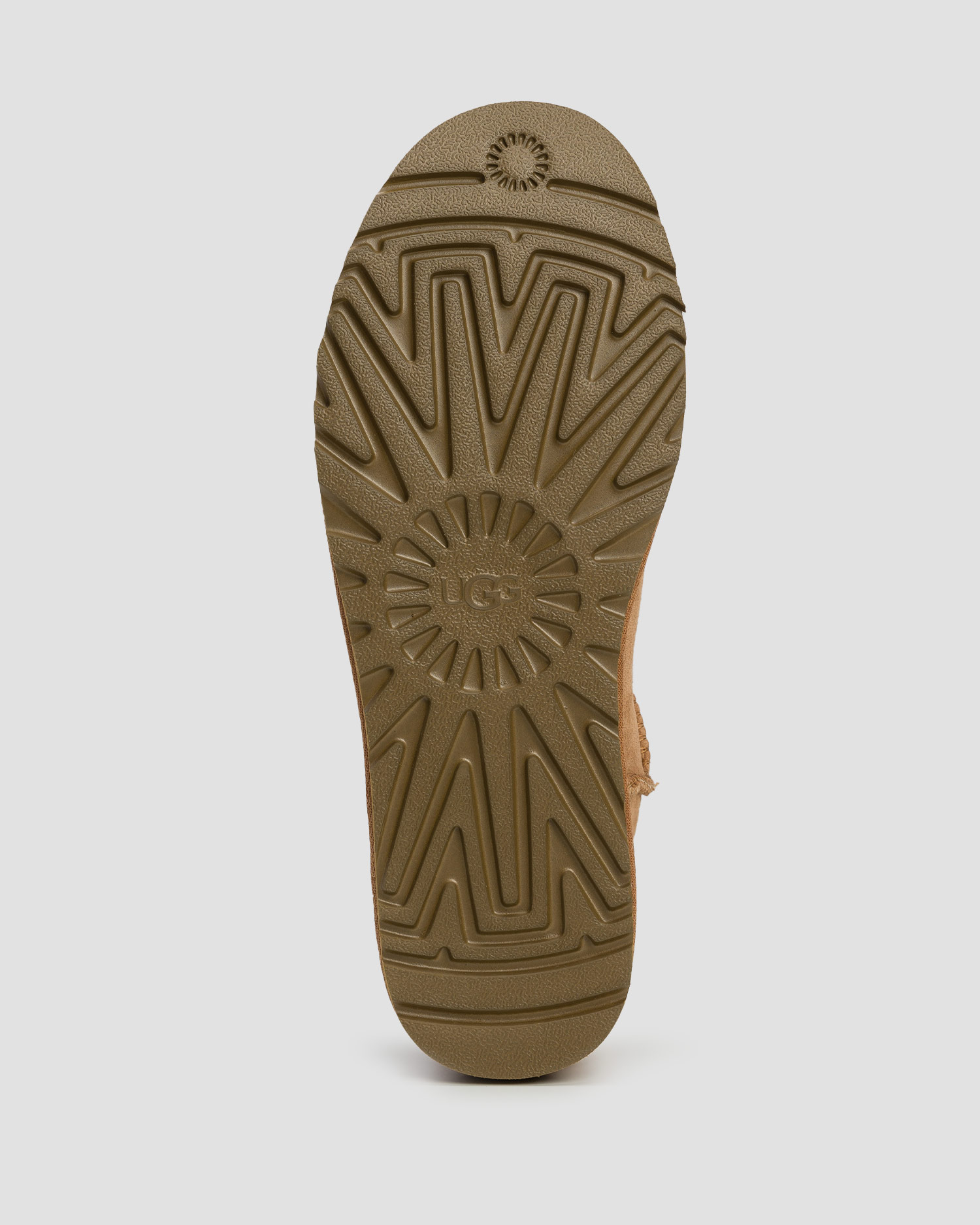 UGG Classic Mini isolierte Herrenschuhe in Braun