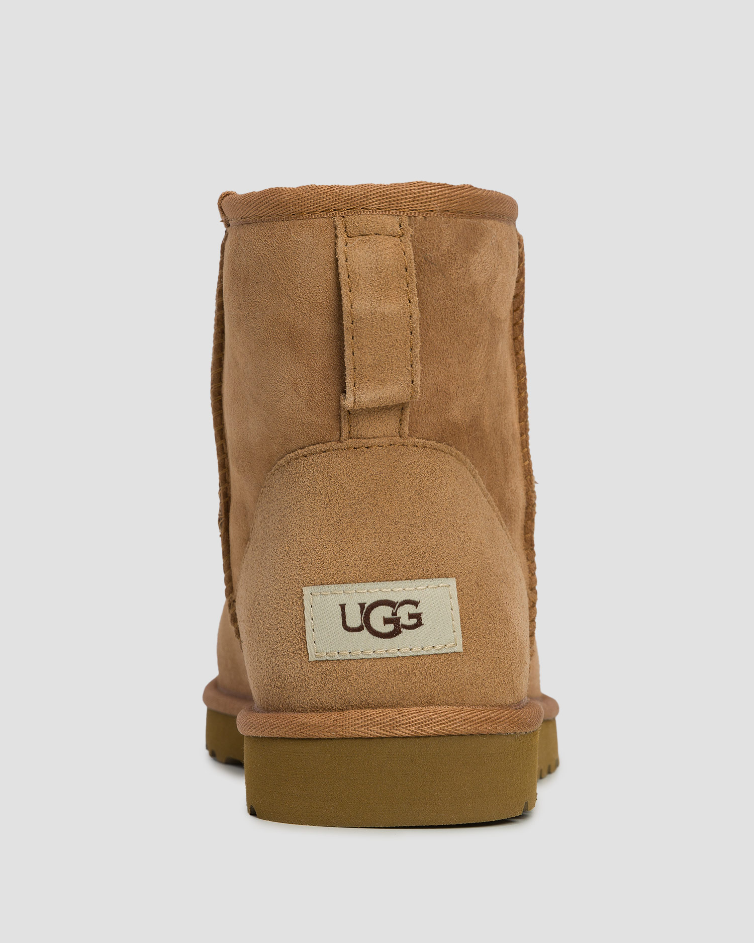 UGG Classic Mini isolierte Herrenschuhe in Braun
