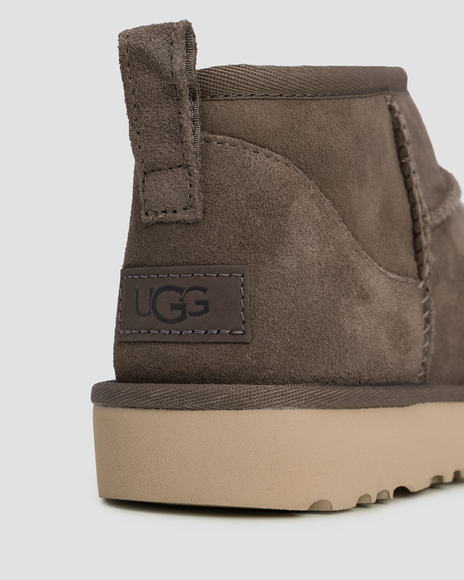 Pantofi pentru femei UGG Classic Ultra Mini