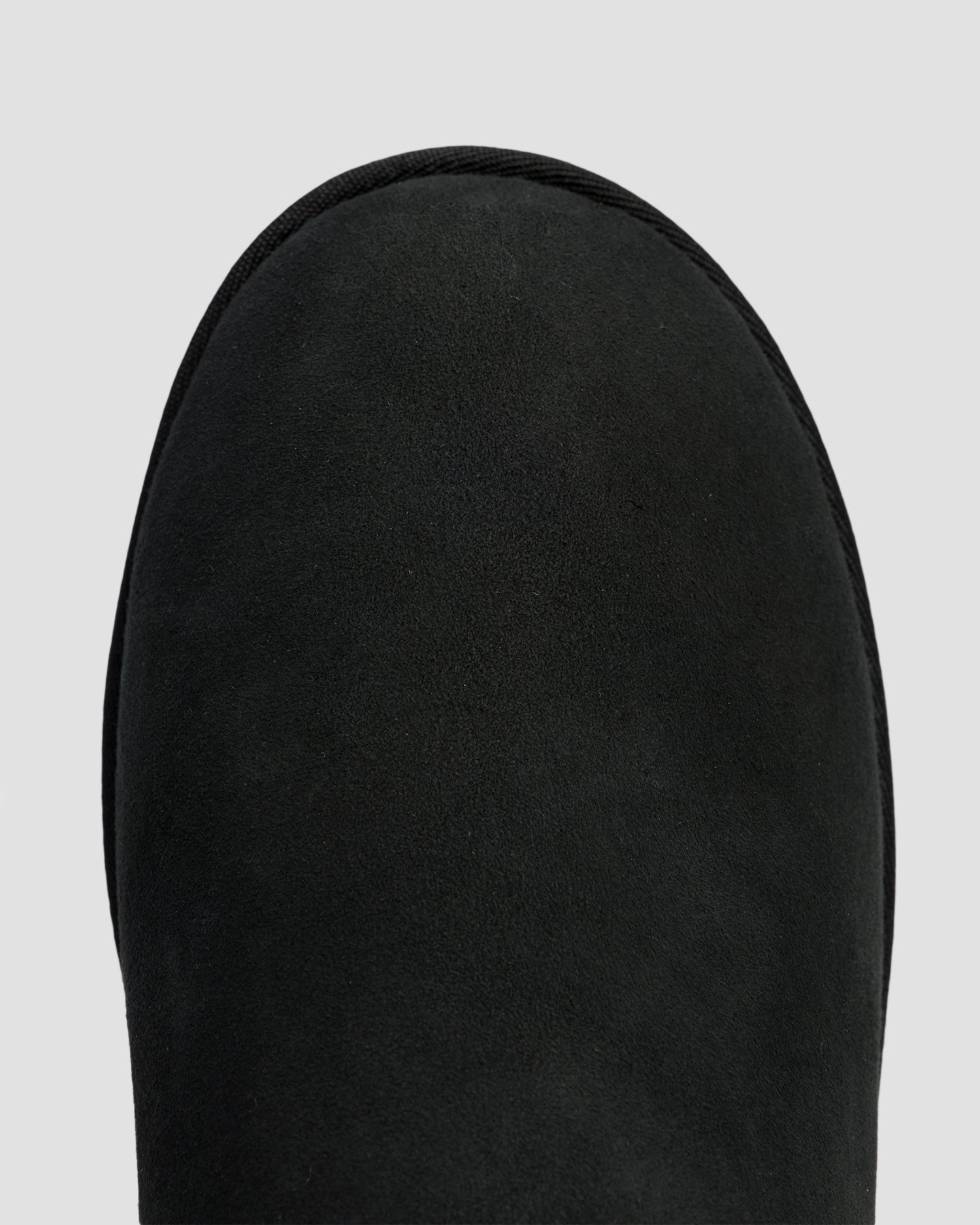Chaussures noires pour hommes UGG Classic Ultra Mini 