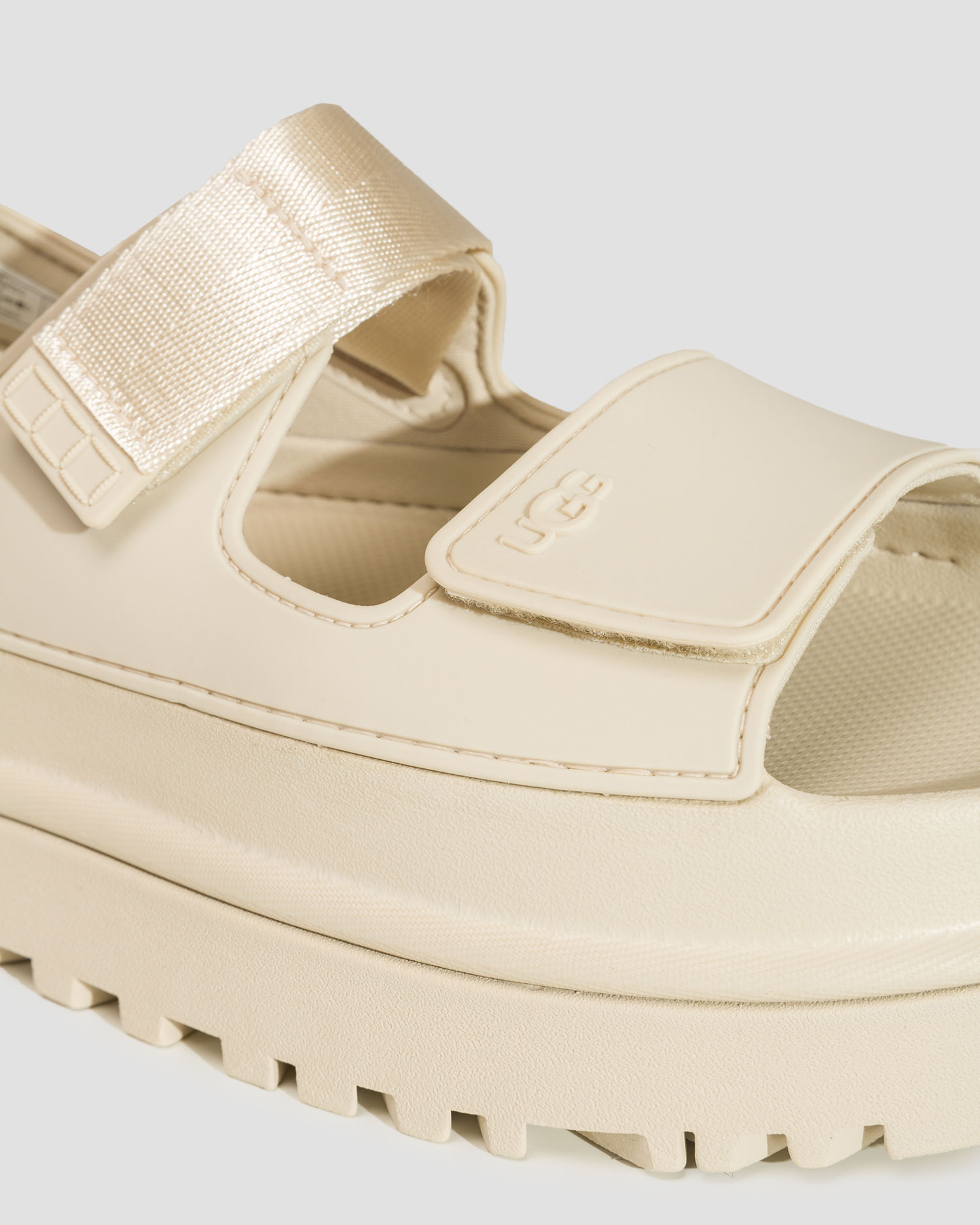 Sandales beiges pour femmes UGG Goldenglow