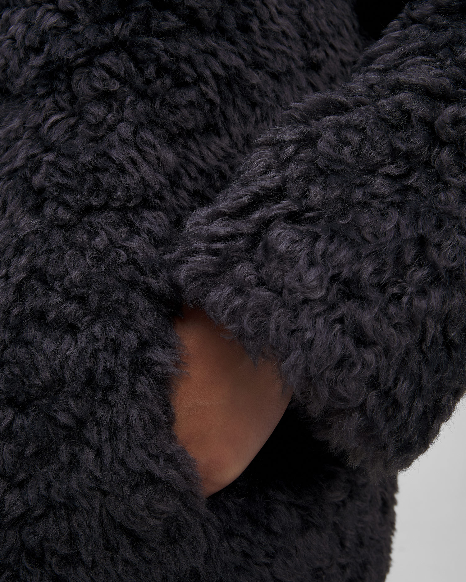 Dámský kabát s kožíškem Stand Studio Camille Cocoon Coat v Šedé Barvě