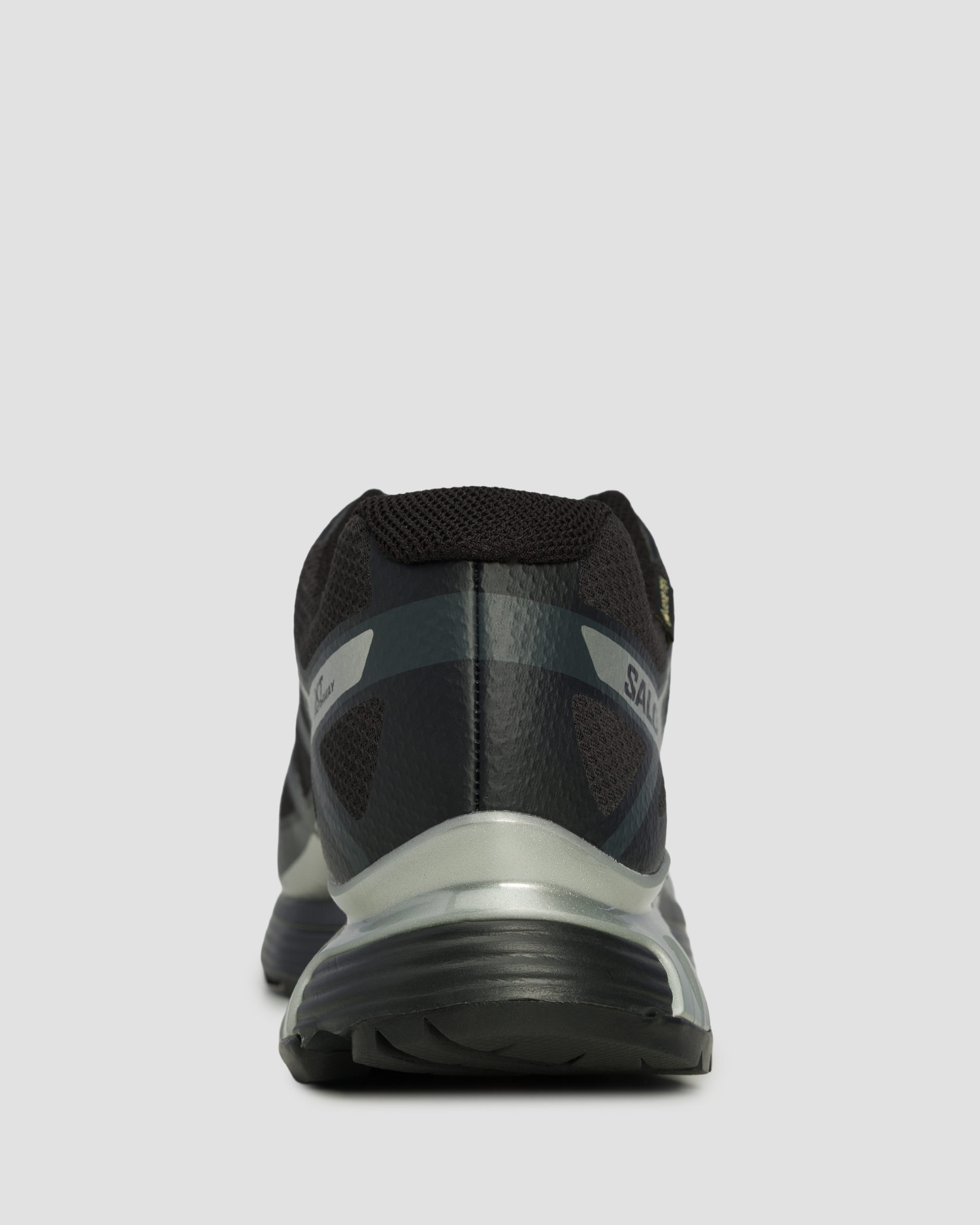 Nízke trekingové topánky unisex Salomon XT-Pathway GTX čierne