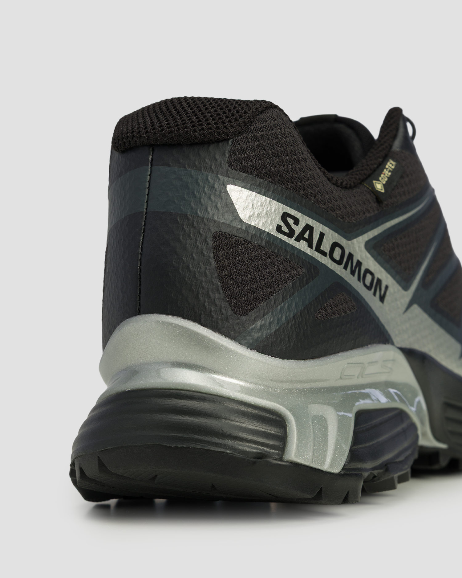Nízke trekingové topánky unisex Salomon XT-Pathway GTX čierne