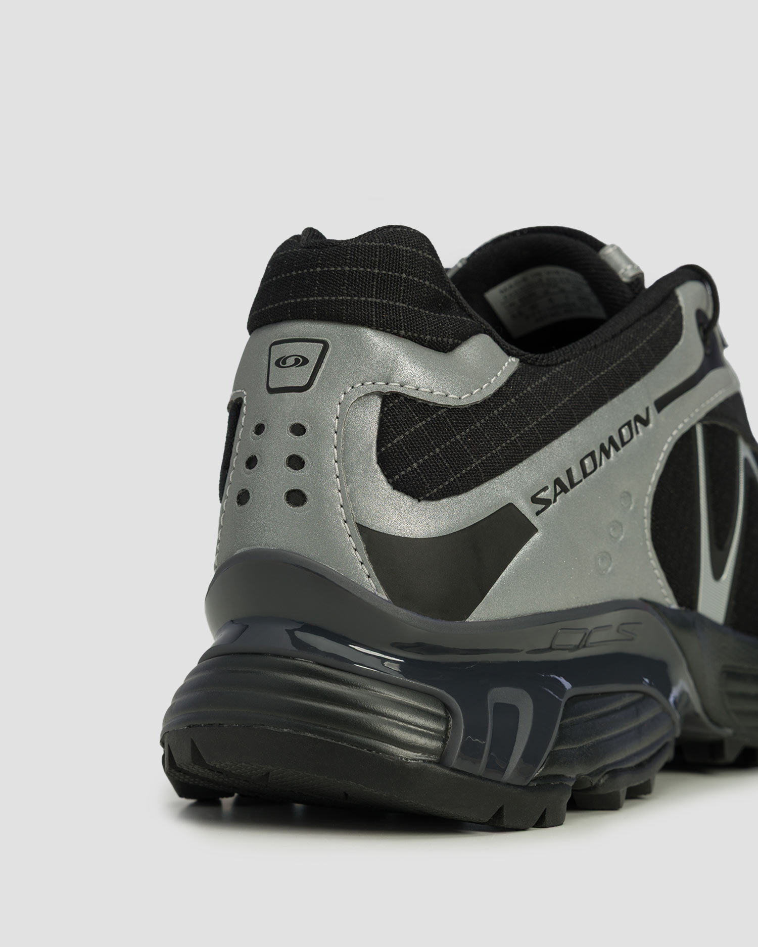 Salomon XT-Whisper Nocturne Unisex-Sneaker in Schwarz und Grau