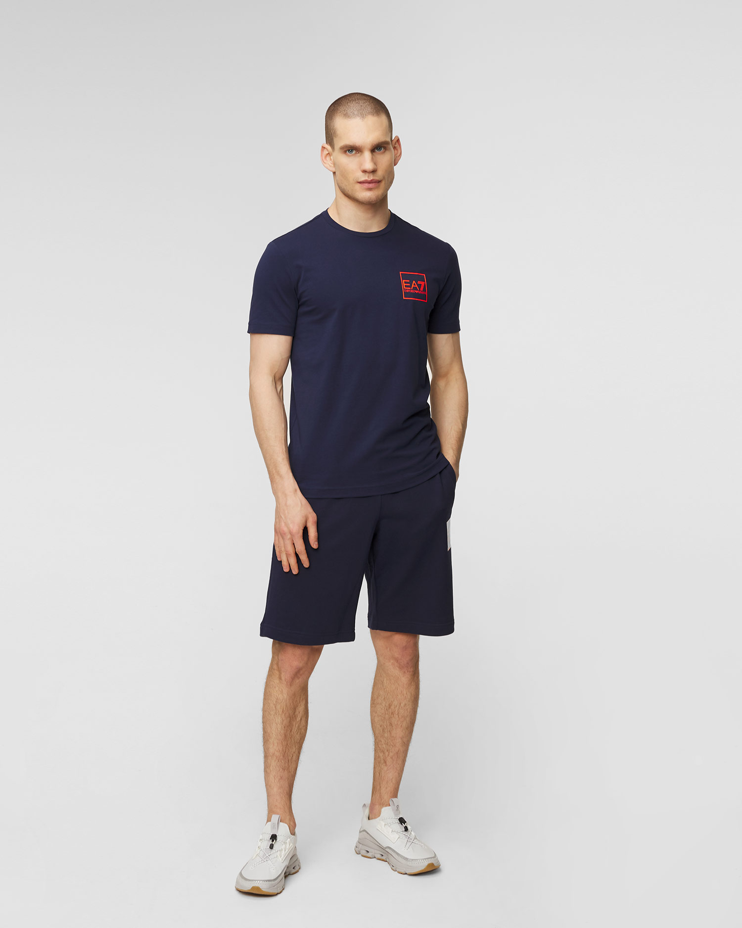 EA7 EMPORIO ARMANI shorts
