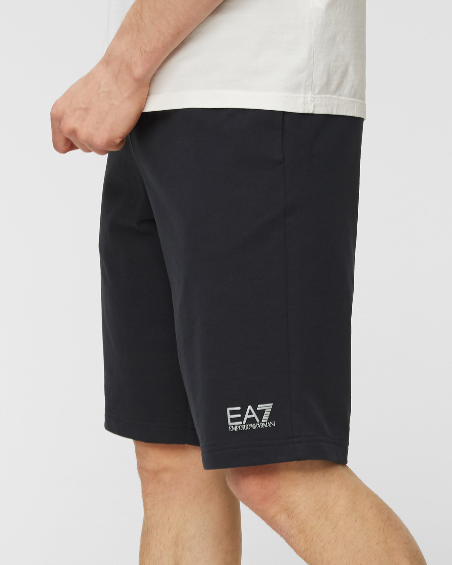 EA7 EMPORIO ARMANI shorts