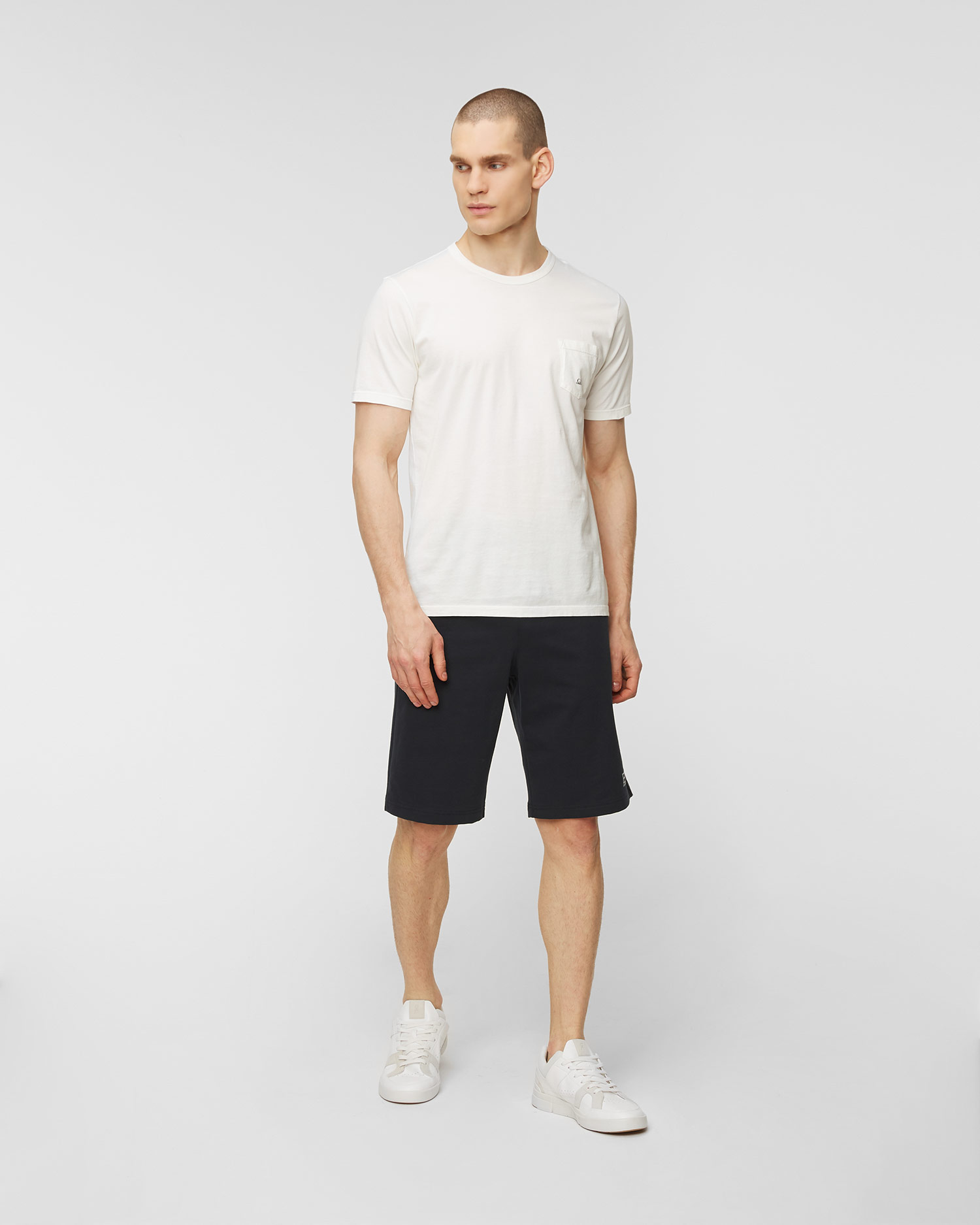 EA7 EMPORIO ARMANI shorts