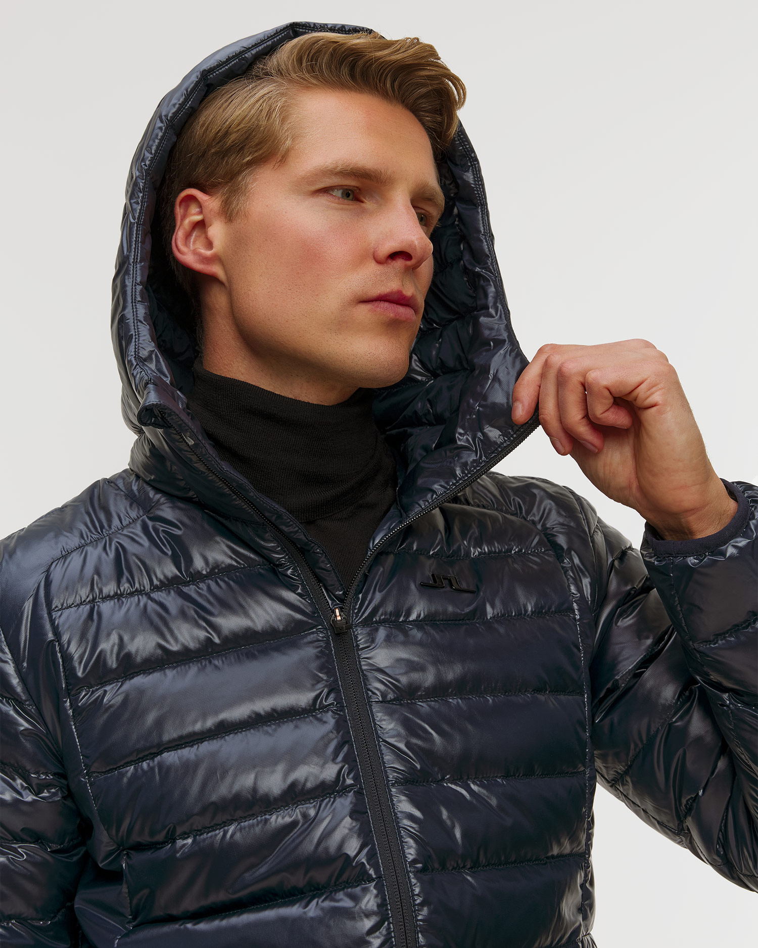 Kurtka puchowa męska J.Lindeberg Oden Light Down Hood granatowa