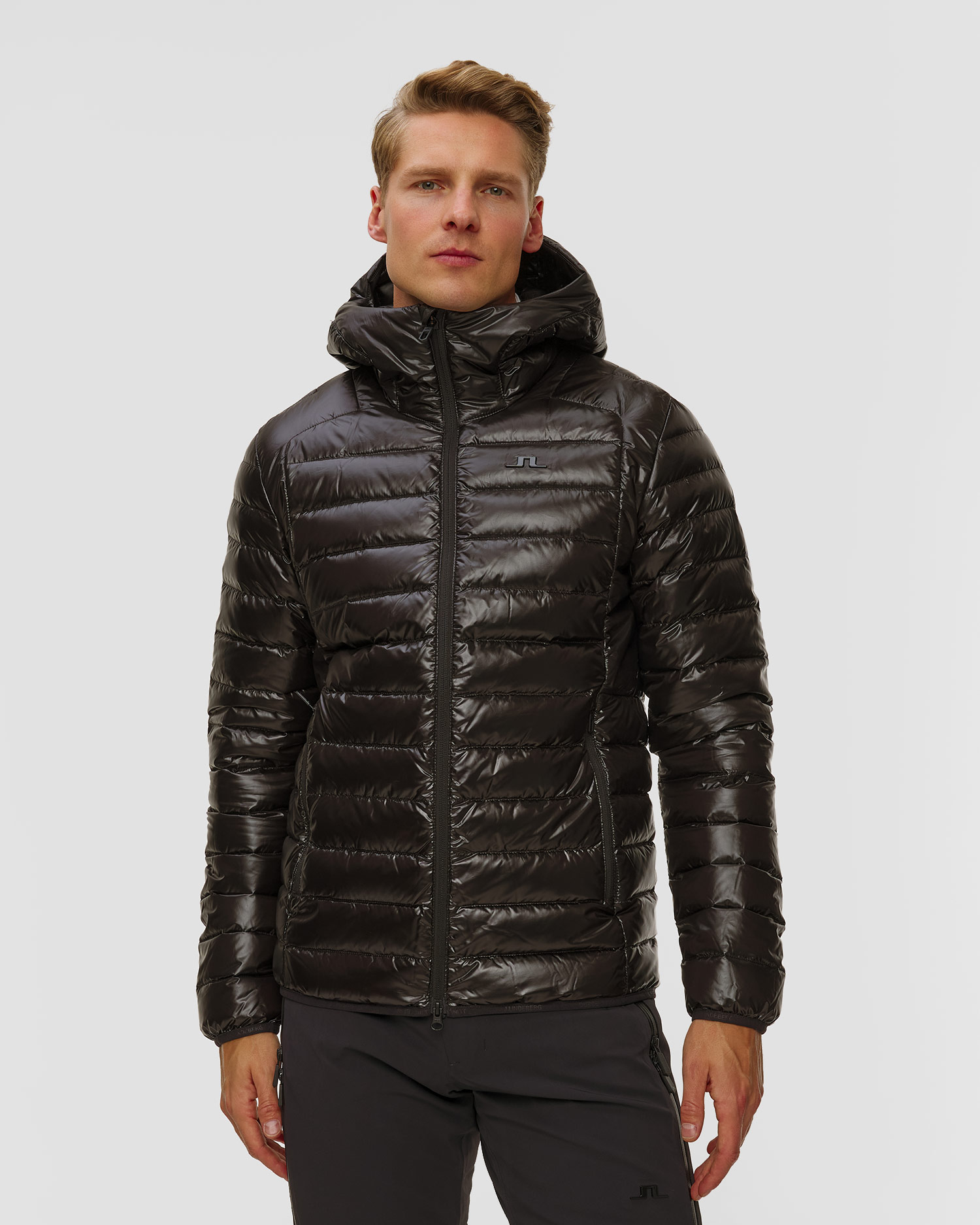 J.Lindeberg Oden Light Down Hood Herren-Daunenjacke in Schwarz, Farbe/Muster: Czarny