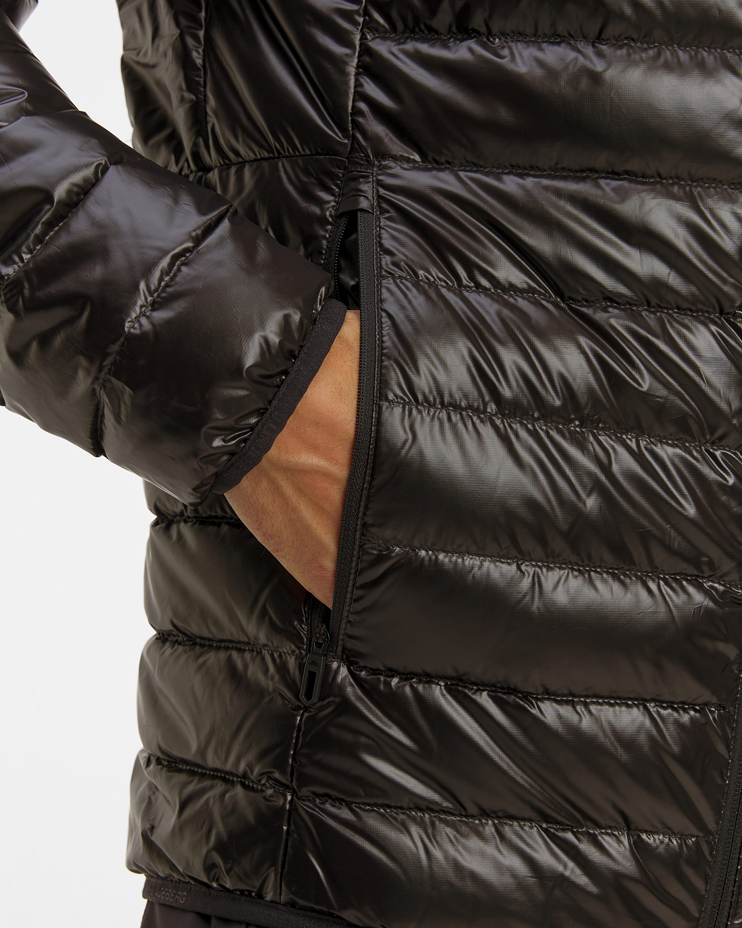 Kurtka puchowa męska J.Lindeberg Oden Light Down Hood czarna